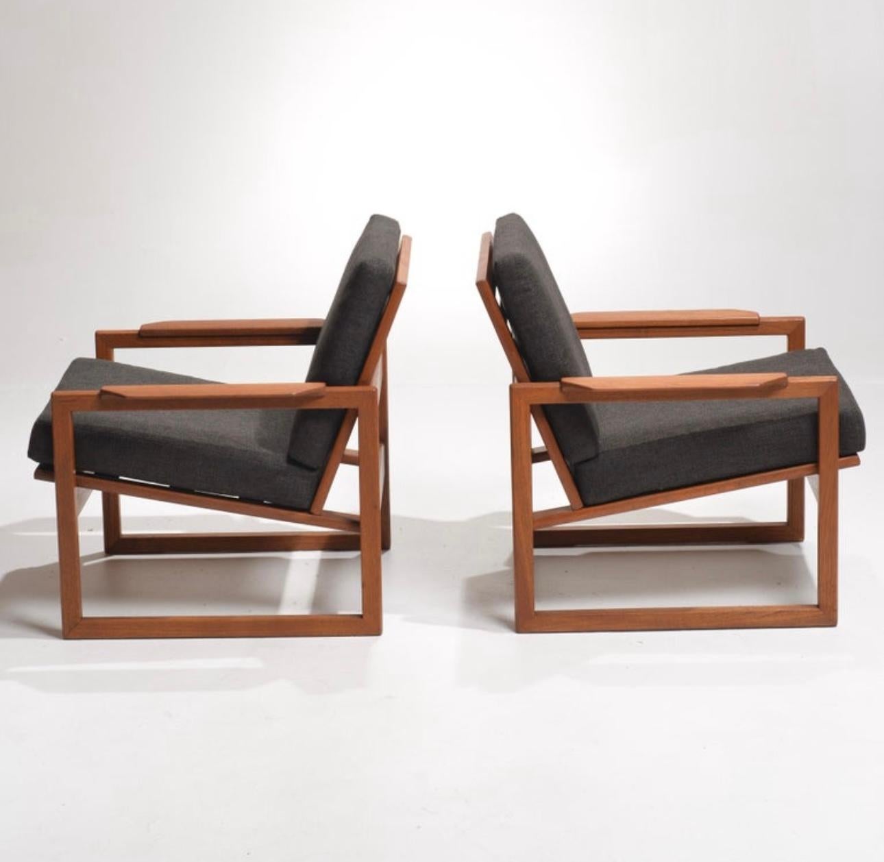 Pair of Teak Lounge Chairs by Sven Ellekaer for Komfort, Denmark, 1960s en venta 2
