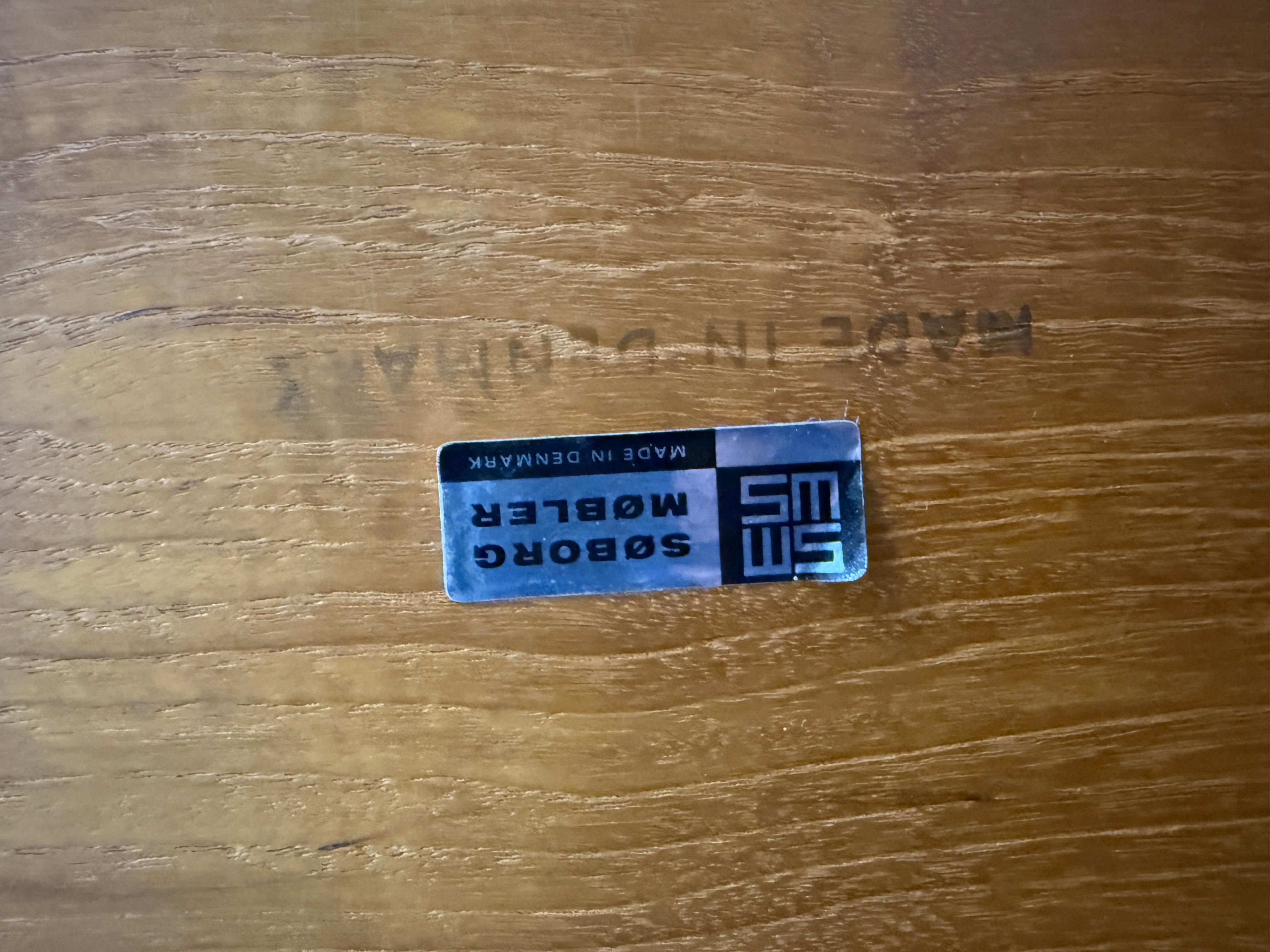 Paire de tables de nuit en teck Model 148 de Børge Mogensen en vente 1