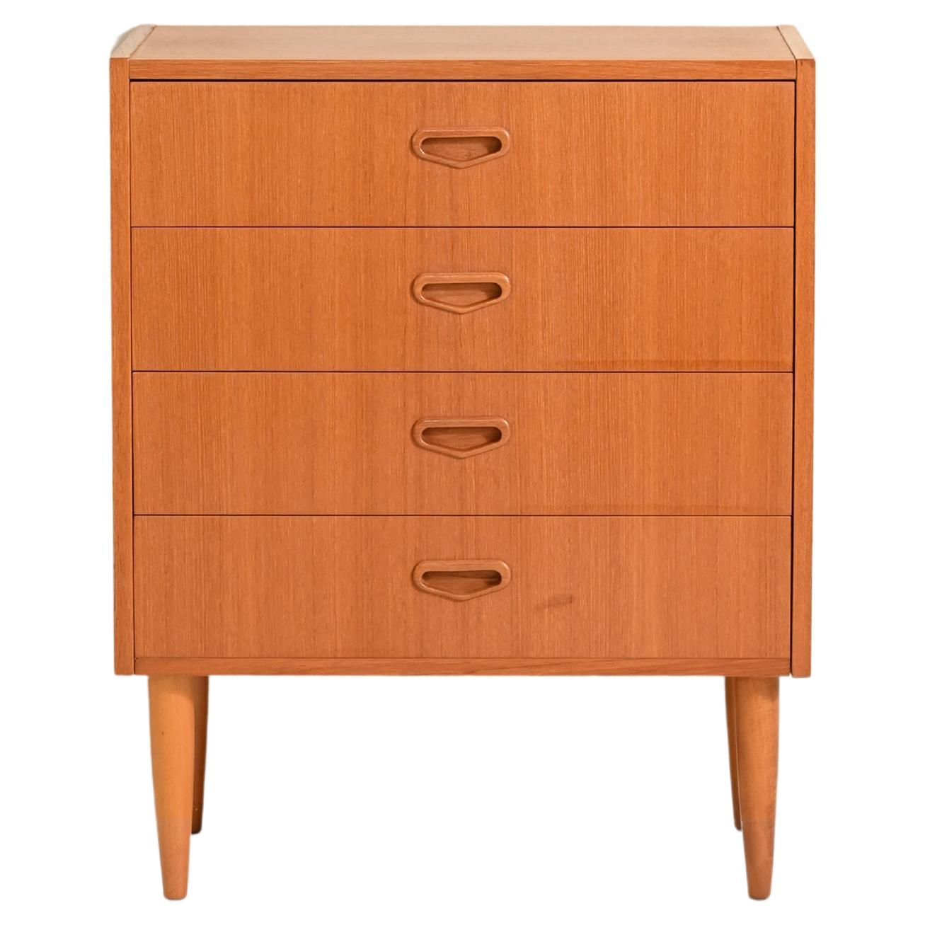 Pair of Nightstands with Floral Decoration For Sale at 1stDibs