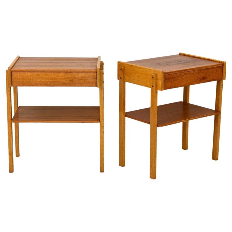 Pair of Teak Nightstands For Sale at 1stDibs