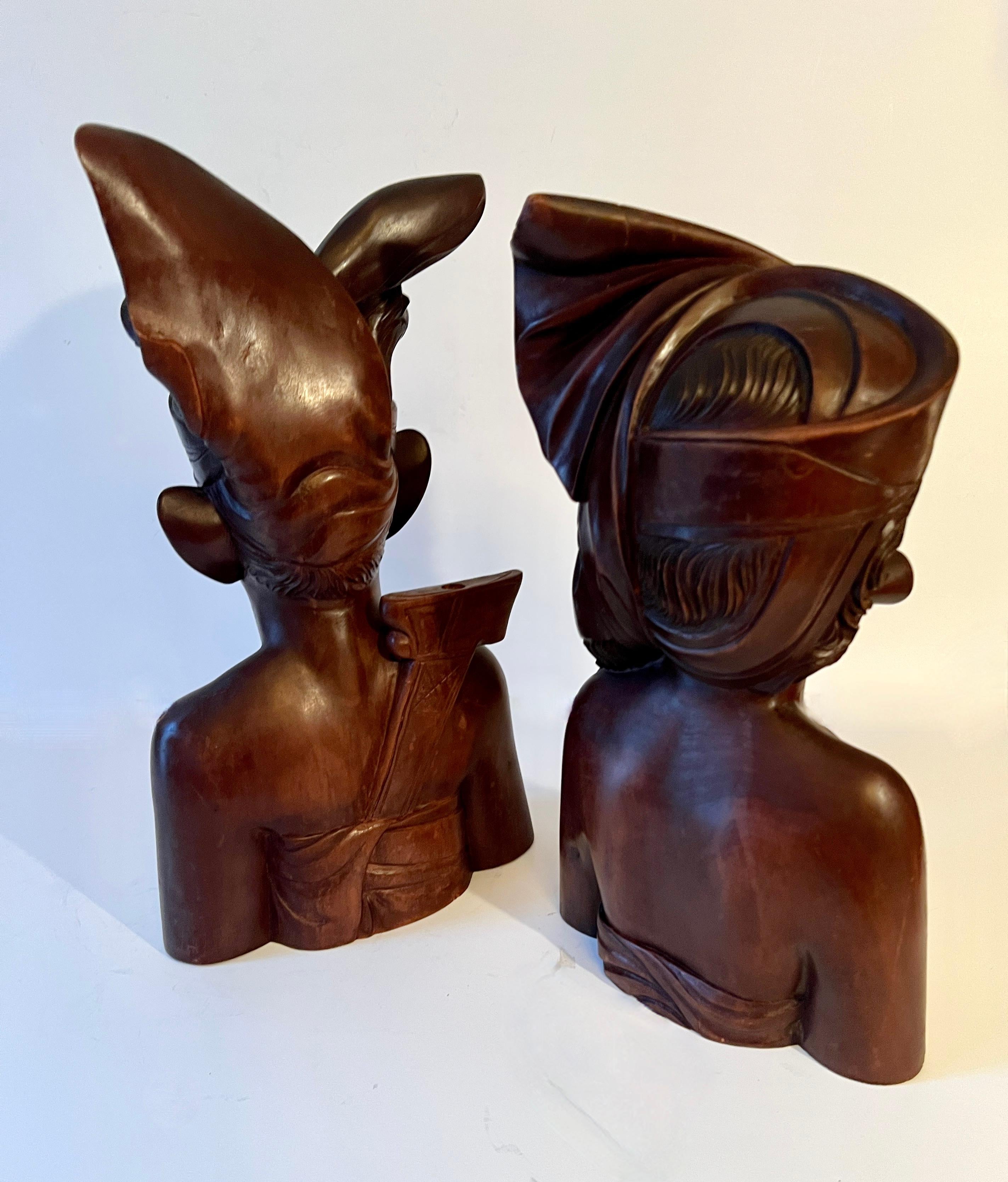 20th Century Pair of Teak Signed Balinese Sculptures Bookends For Sale