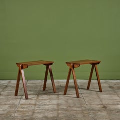 Pareja de mesas auxiliares apilables de teca