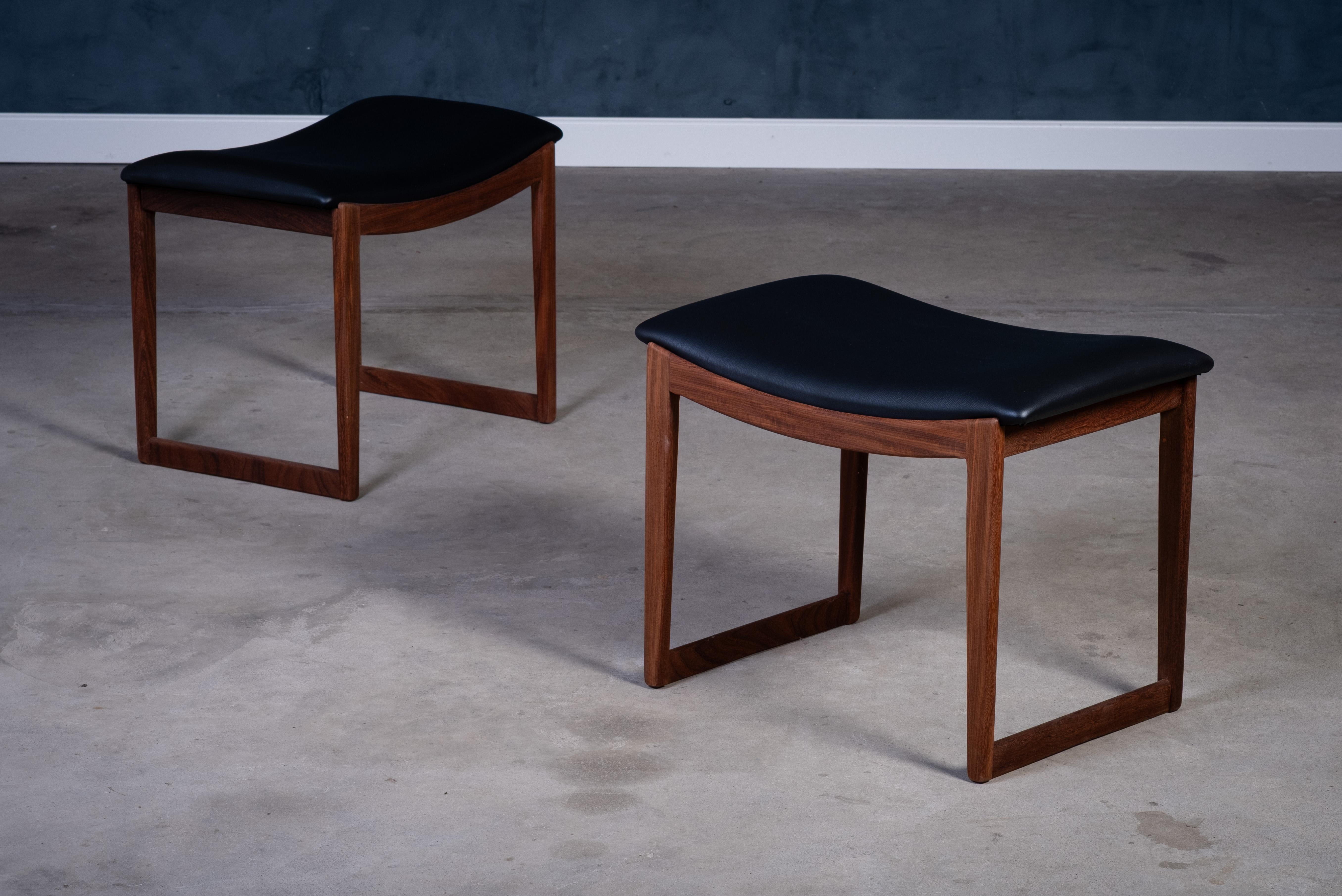 Mid-Century Modern Paire de tabourets en teck, design danois du milieu du siècle, années 1960 en vente