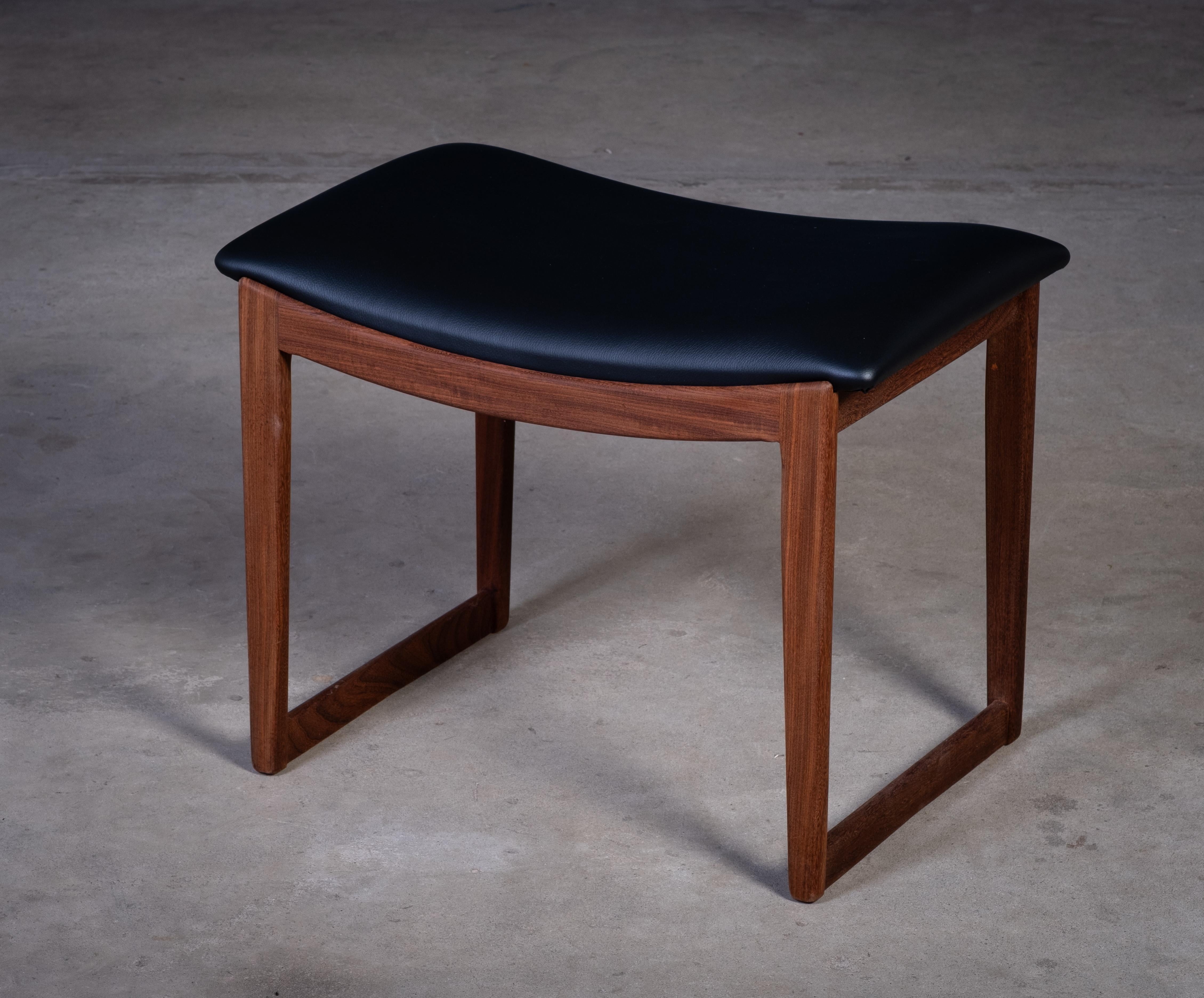 Milieu du XXe siècle Paire de tabourets en teck, design danois du milieu du siècle, années 1960 en vente