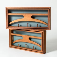 Coppia di appendiabiti da parete in teak di Adam Hoff & Poul Østergaard, Danimarca, anni '60