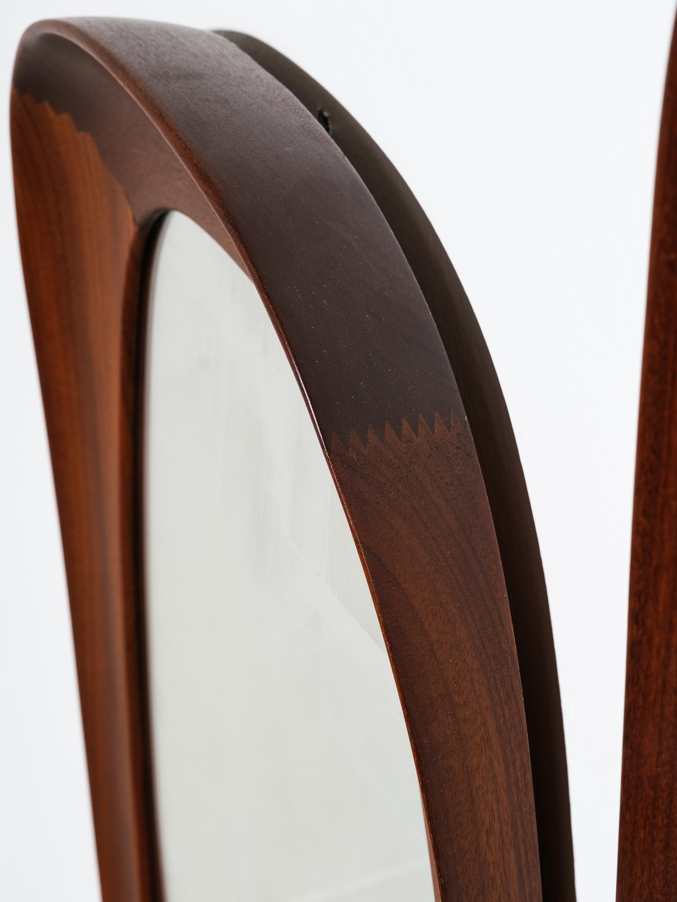 Ein Paar Wandspiegel aus Teakholz mit Kristallglas von Glas & Trä, Schweden, 1950er Jahre im Angebot 3
