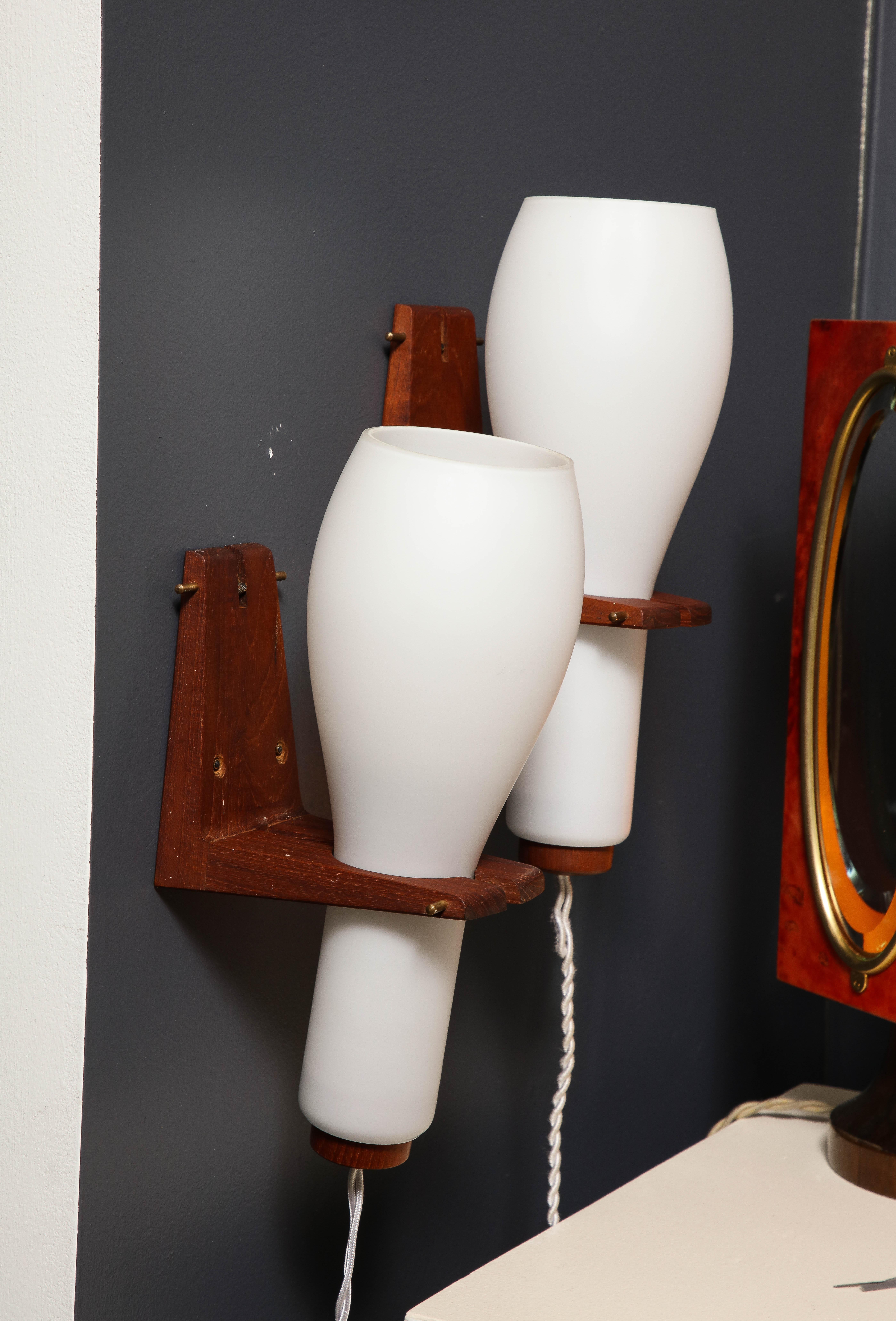 Pair of Teak Wood and Opaline Wall Lights by Philips - Netherlands 1960s In Good Condition For Sale In New York, NY