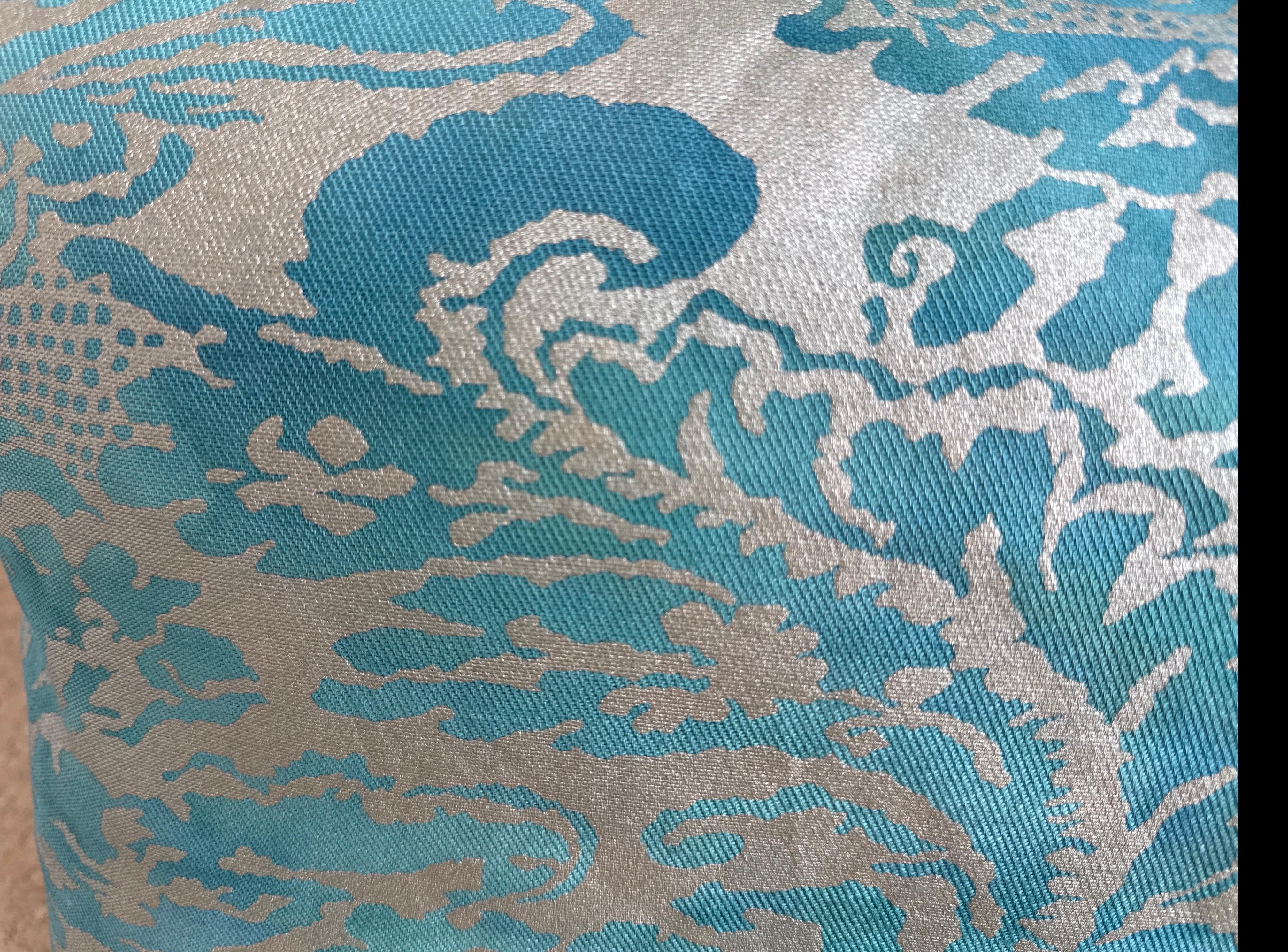Pareja de Cojines Textiles Fortuny Azul Teal en Nuevo estado para la venta en Los Angeles, CA
