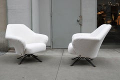 Pair of Tecno P-32 Swivel Armchairs