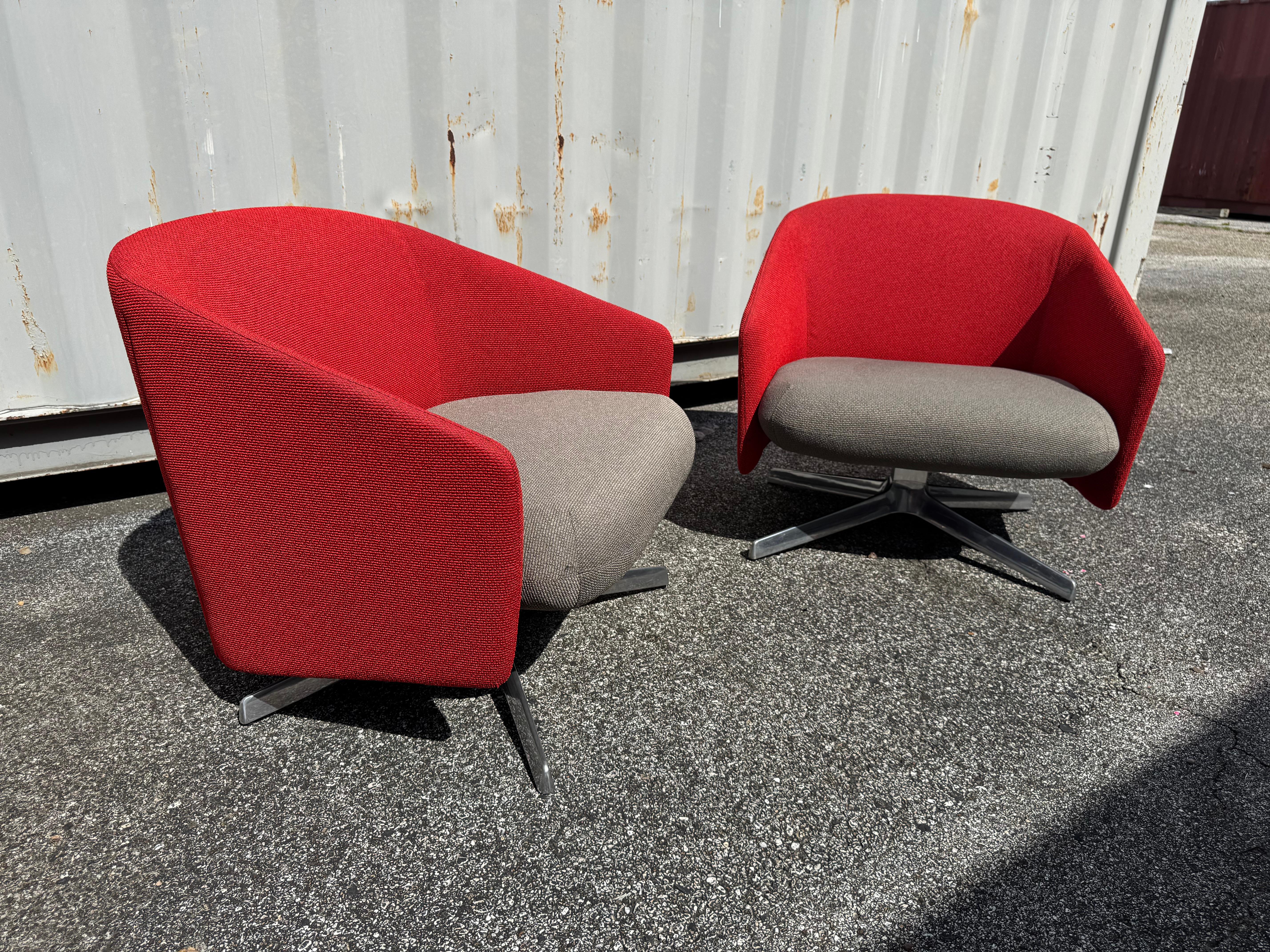 Teknion is a subsidiary of Steelcase Furniture. These chairs are in incredible condition. They boast dual colored upholstery and a stainless steel 4 star pedestal swivel base.

Teknion sofa also available.