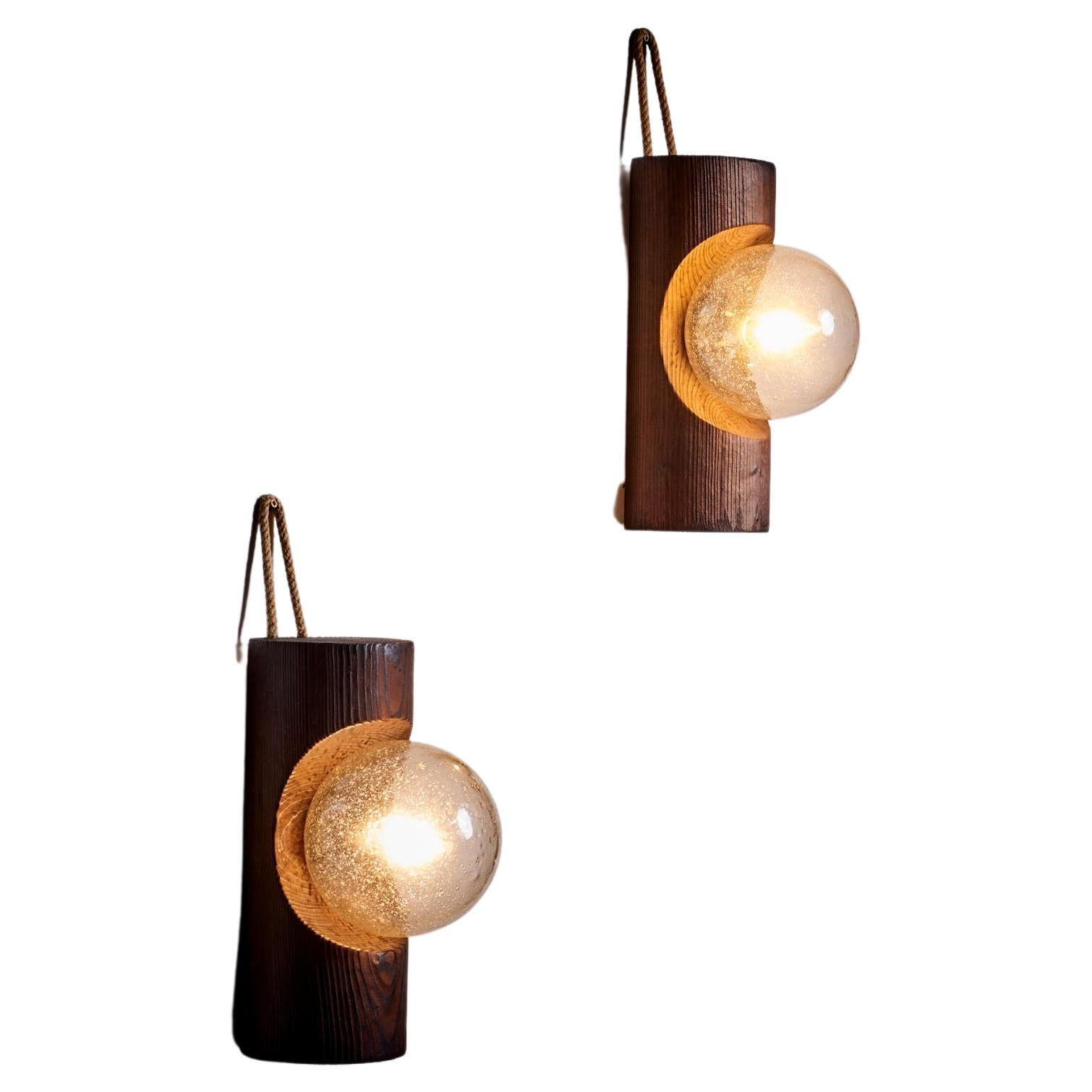 Pair of Temde Wall Lamps in Wood, Switzerland 1960s  For Sale