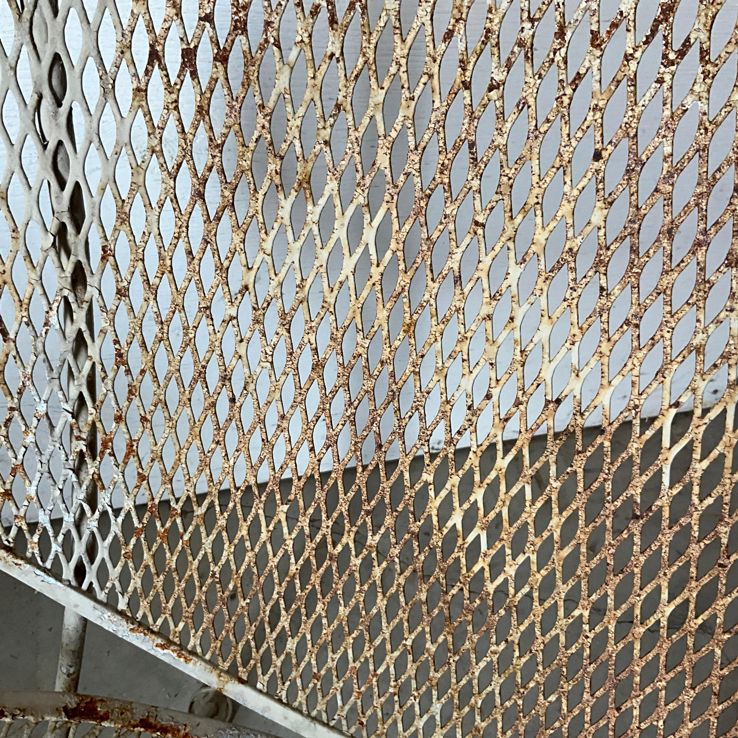 Pair of Tempestini for Salterini “Orange Slice” Chairs, Original Finish, Mid-Cen In Good Condition For Sale In West Palm Beach, US