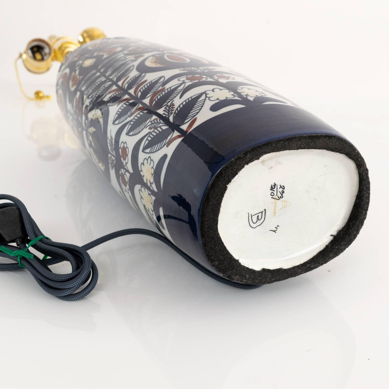 Paar „Tenara“-Porzellan-Tischlampen, entworfen von Berte Jessen, Aluminia im Angebot 2