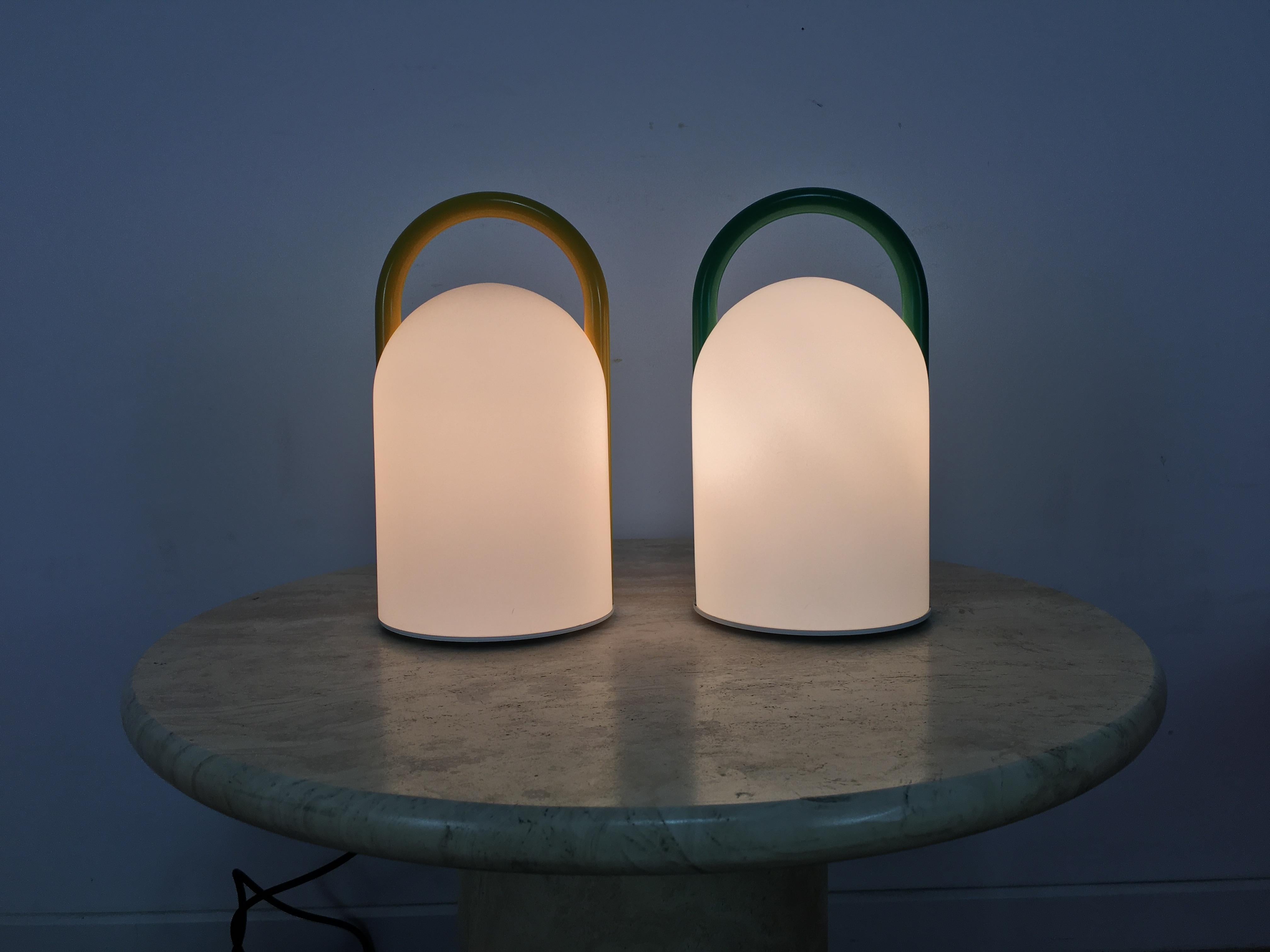 Tender-Tischlampen von Romolo Lanciani für Tronconi, Italien, 1980er Jahre, Paar im Angebot 1