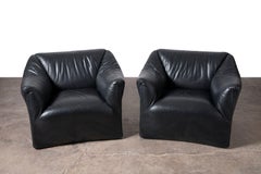 Pair of "Tentazione" chairs in Black Leather by Mario Bellini for Cassina