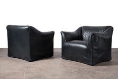 Pair of "Tentazione" chairs in Black Leather by Mario Bellini for Cassina