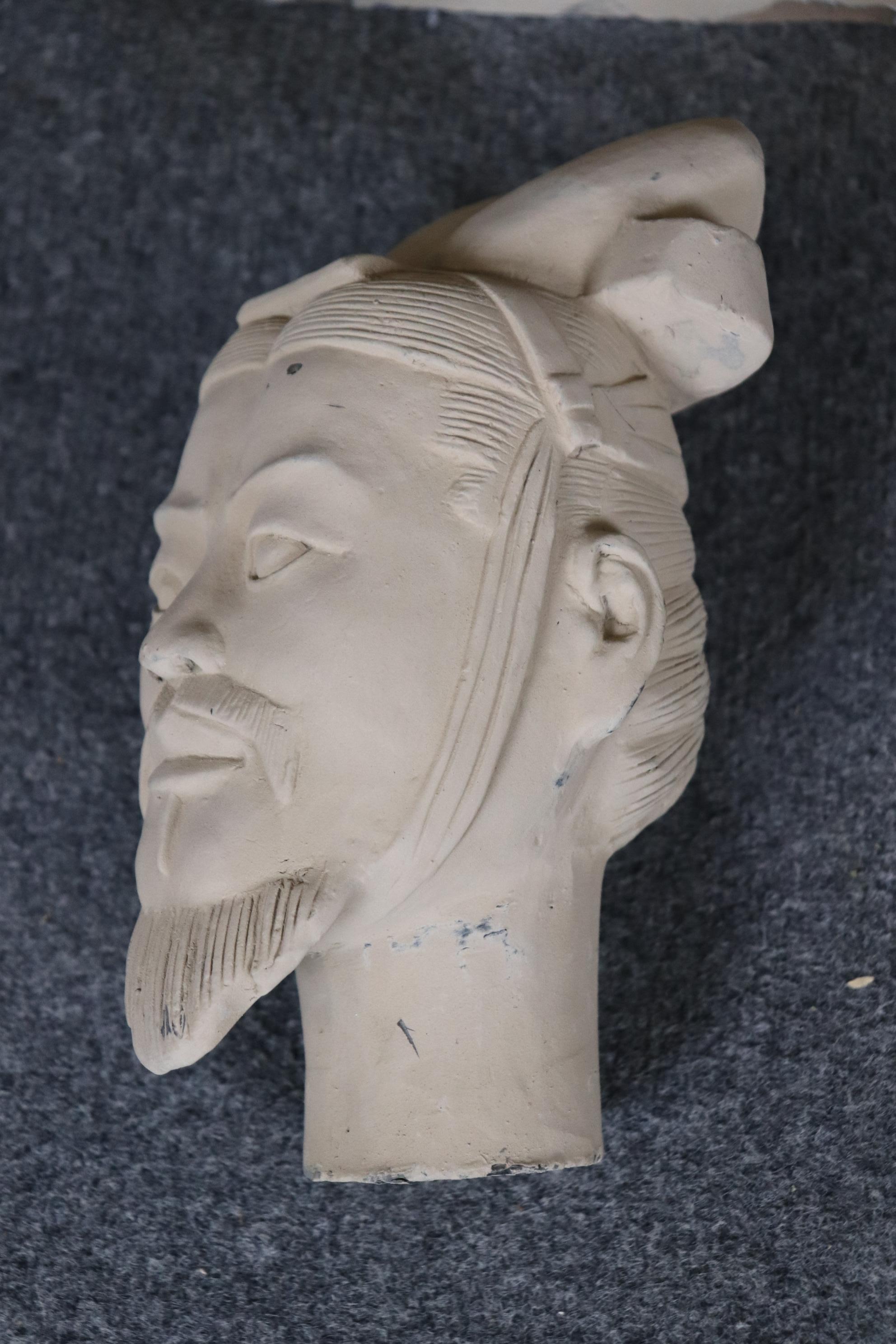 Coppia di sculture di guerrieri cinesi in terracotta Qin Shi Repliche in vendita 1