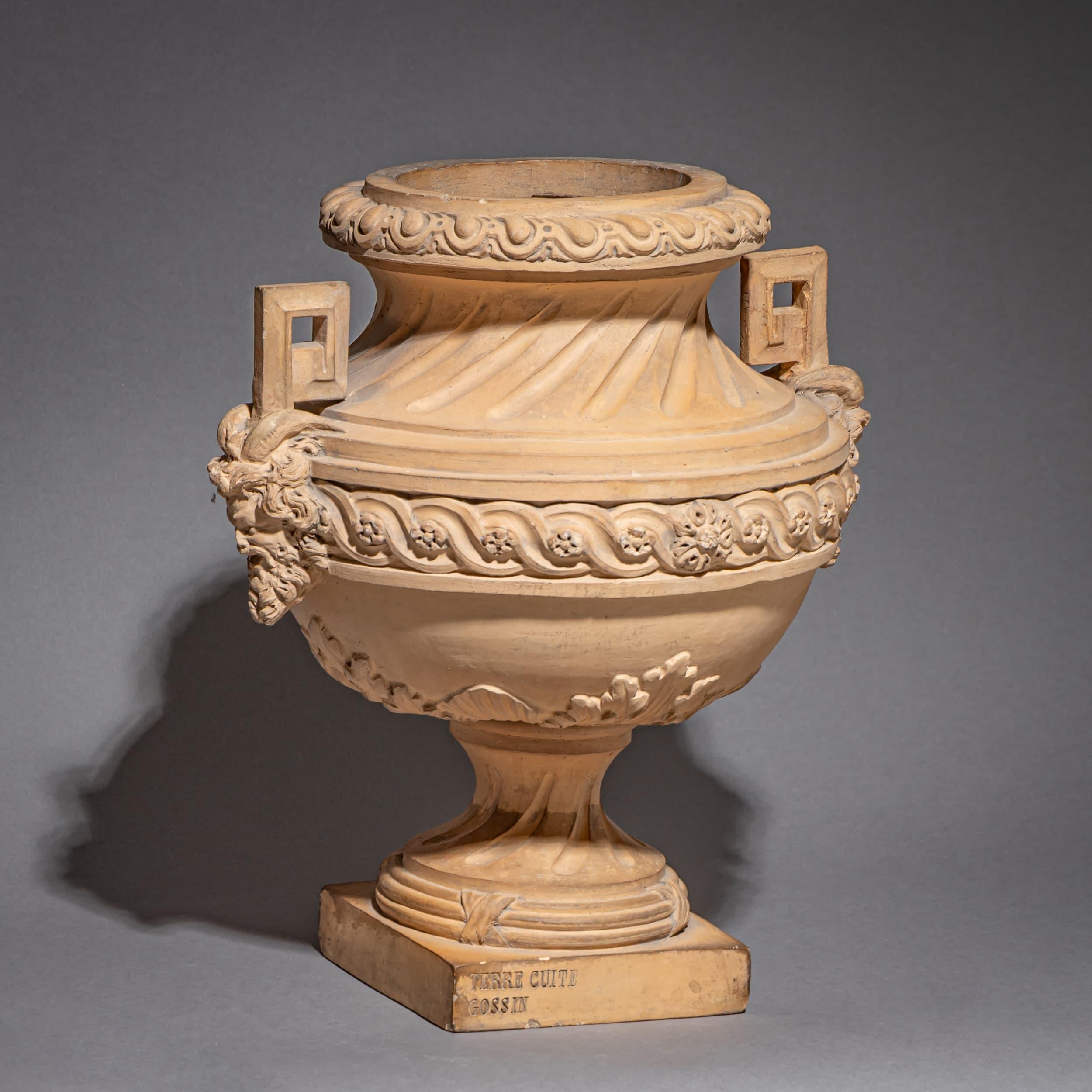 Terracotta Coppia di Anfore in terracotta di Gossin, Francia, XIX secolo in vendita