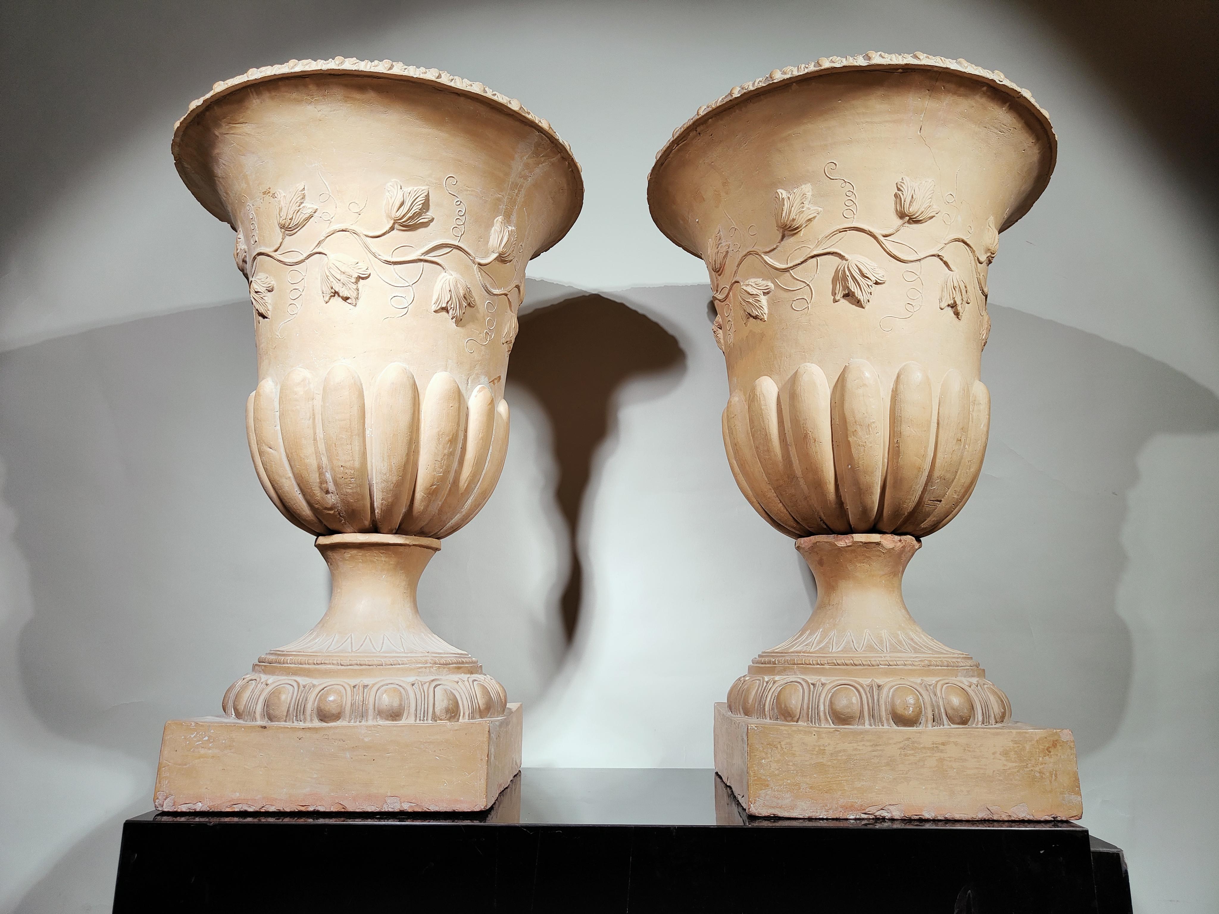 Paar Terrakotta-Tasse aus der Zeit XIX. TH 1846 im Angebot 5