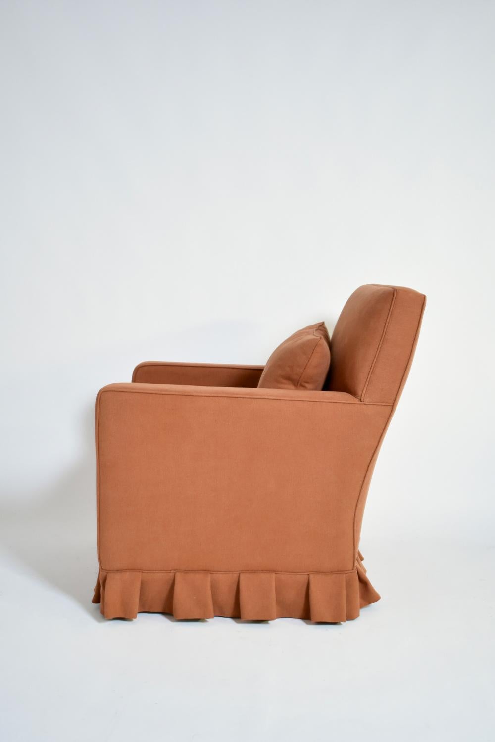 Francese Coppia di poltrone in tessuto di terracotta, anni '60 in vendita