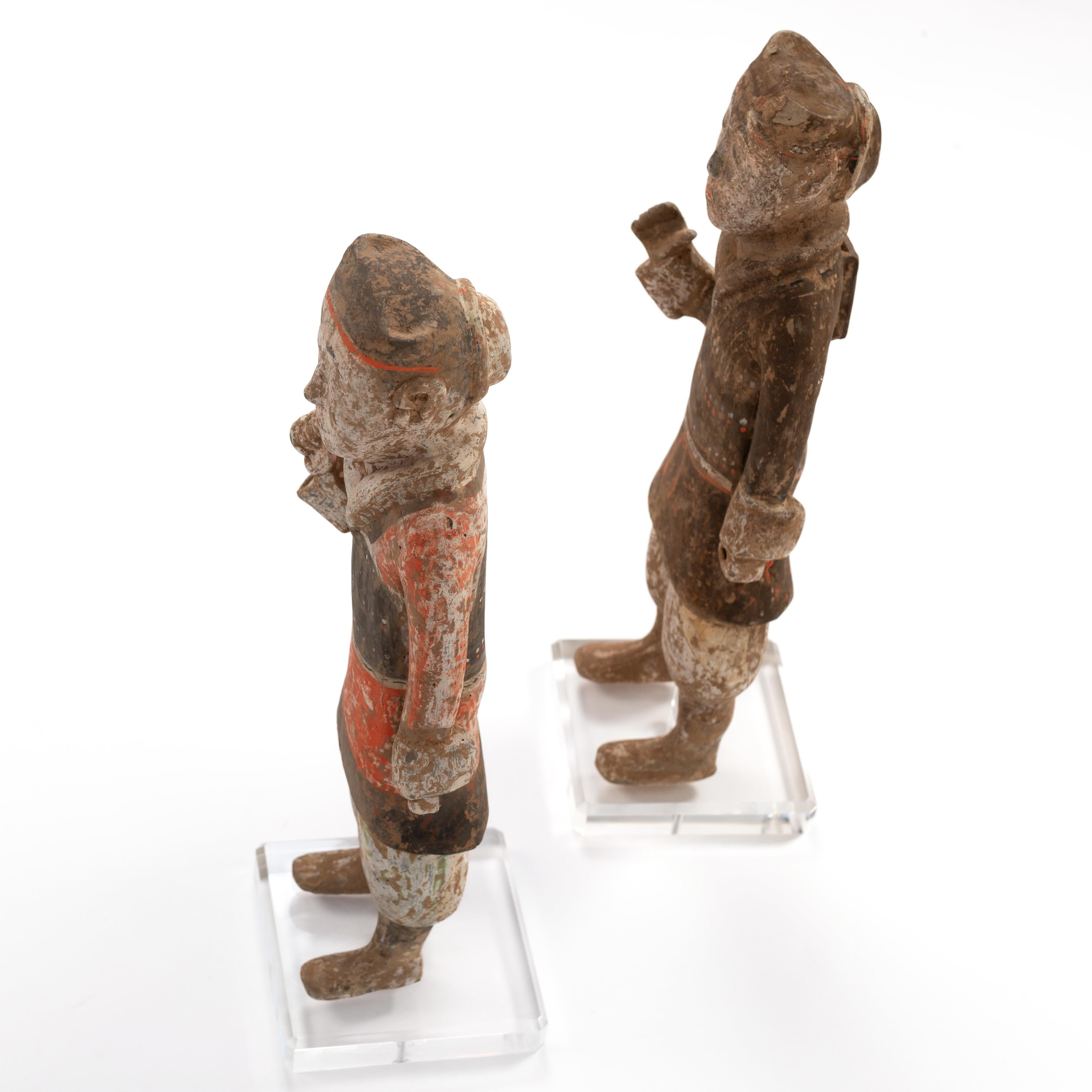 Pair of Terracotta Han Guards in Polychrome Paint China Han-Dynastie, TL Tested For Sale 6