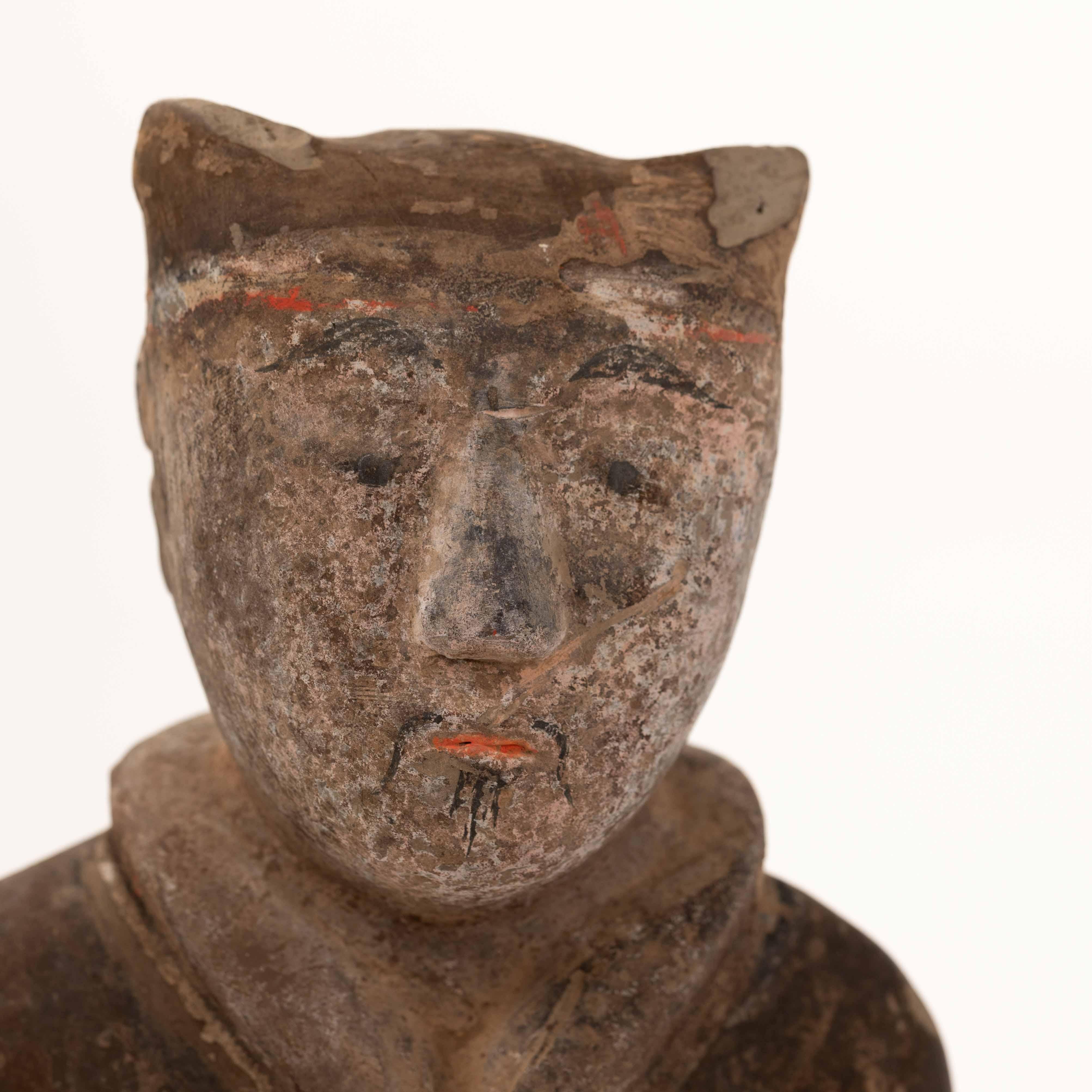 Pair of Terracotta Han Guards in Polychrome Paint China Han-Dynastie, TL Tested For Sale 10