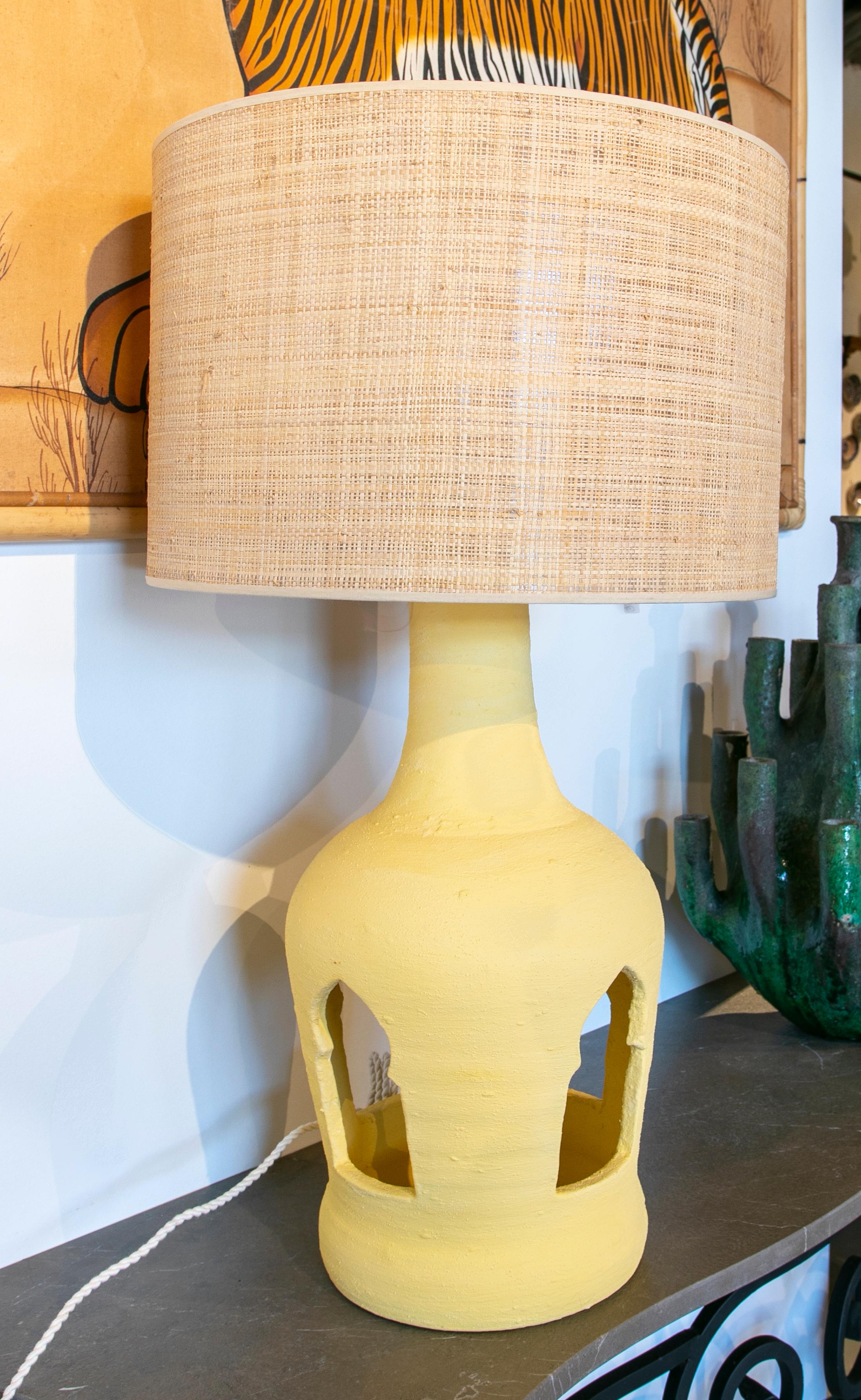 Pair of Terracotta Lamps Painted in Yellow Colours In Good Condition For Sale In Marbella, ES
