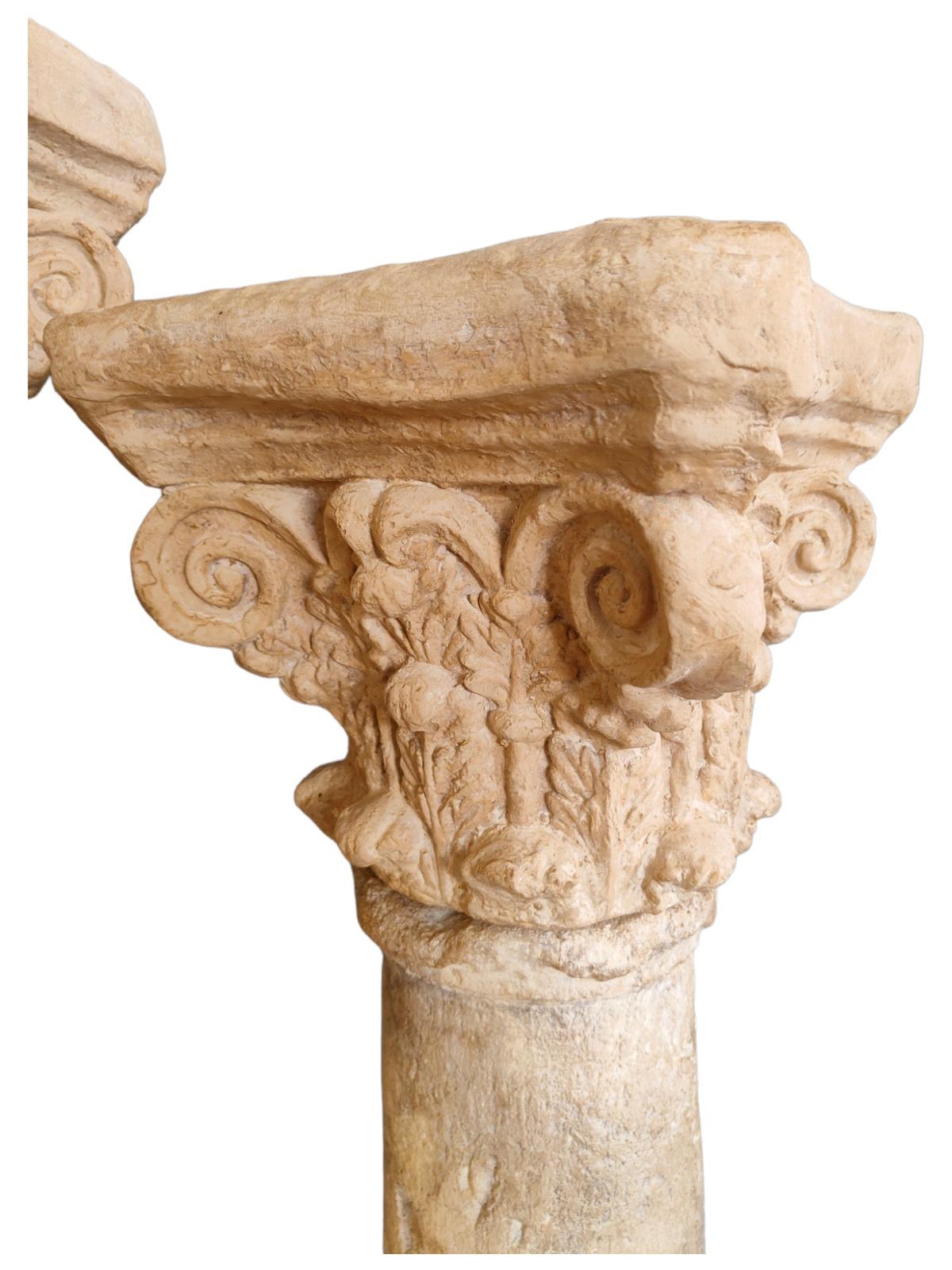 Paar Terrakotta- oder ähnliche Säulen aus dem 20. Jahrhundert im Angebot 5