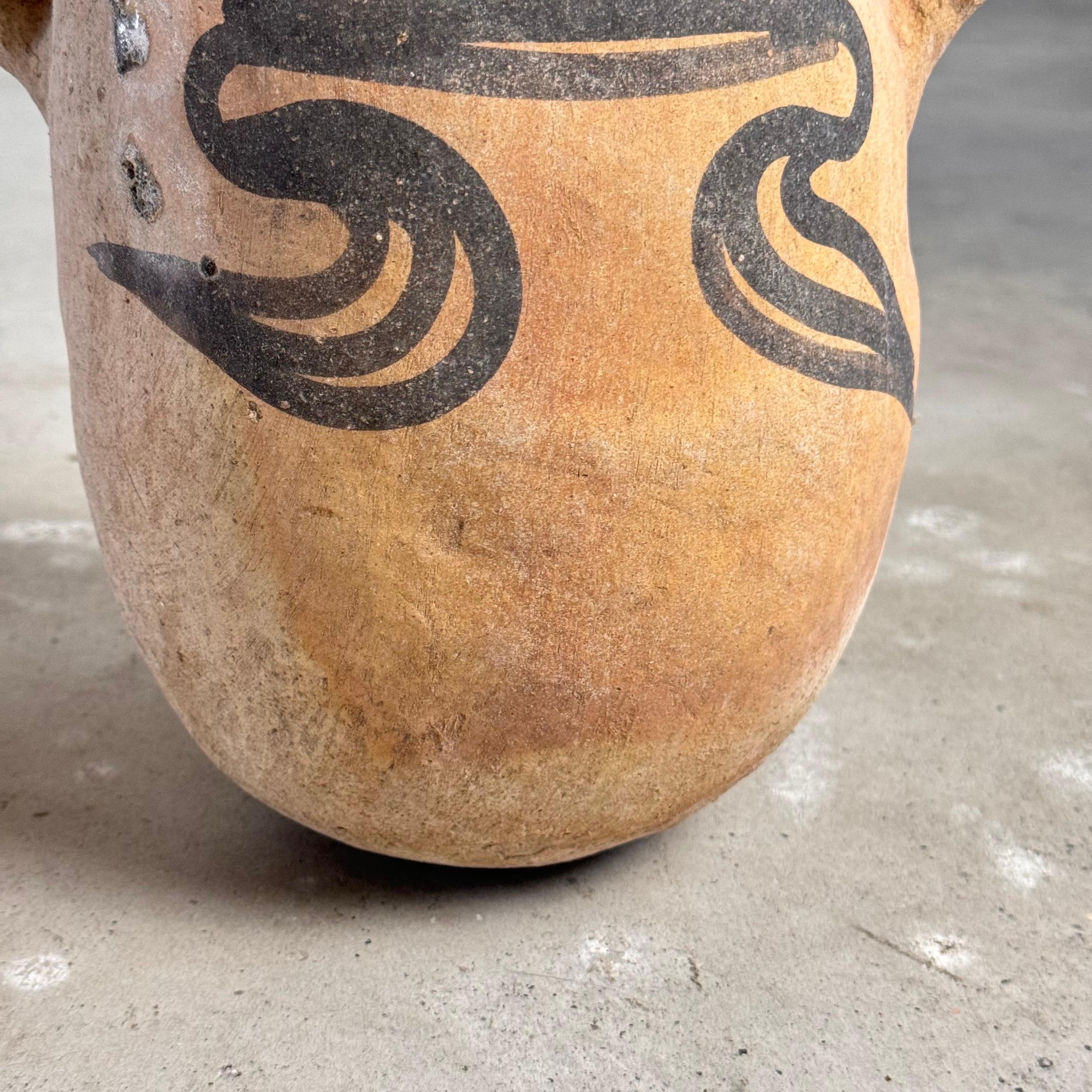 Coppia di brocche in corda di terracotta dal Messico, anni '70 in vendita 7