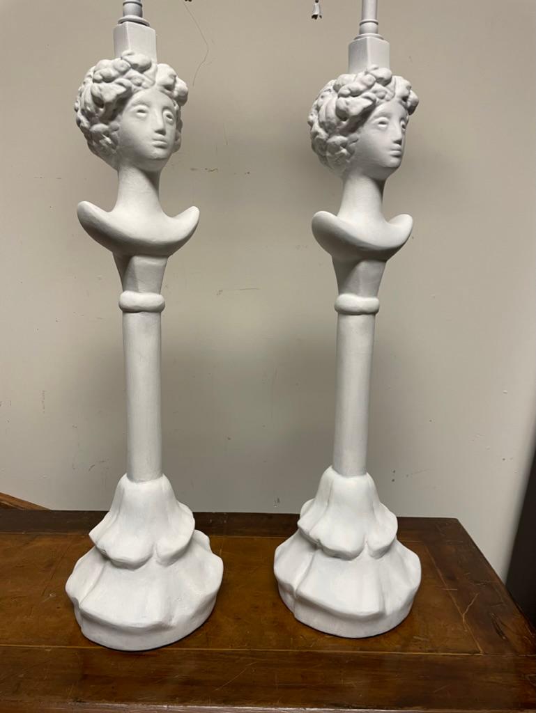 Paire de lampes de bureau en plâtre peint d'après Alberto Giacometti, Tete de Femme en vente 8