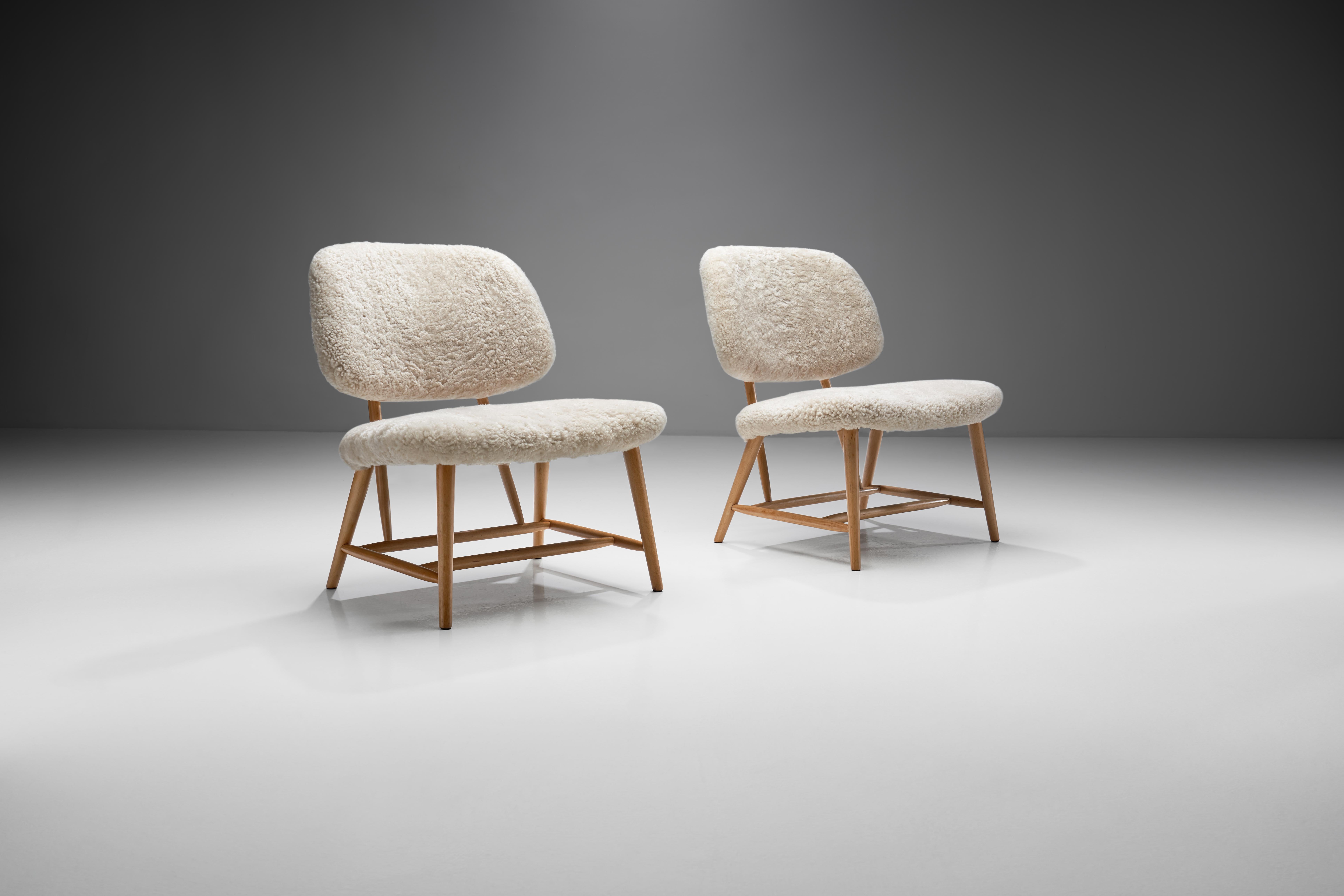 Mid-Century Modern Pair of “TeVe” Chairs by Alf Svensson for Studio Ljungs Industrier AB, SWE