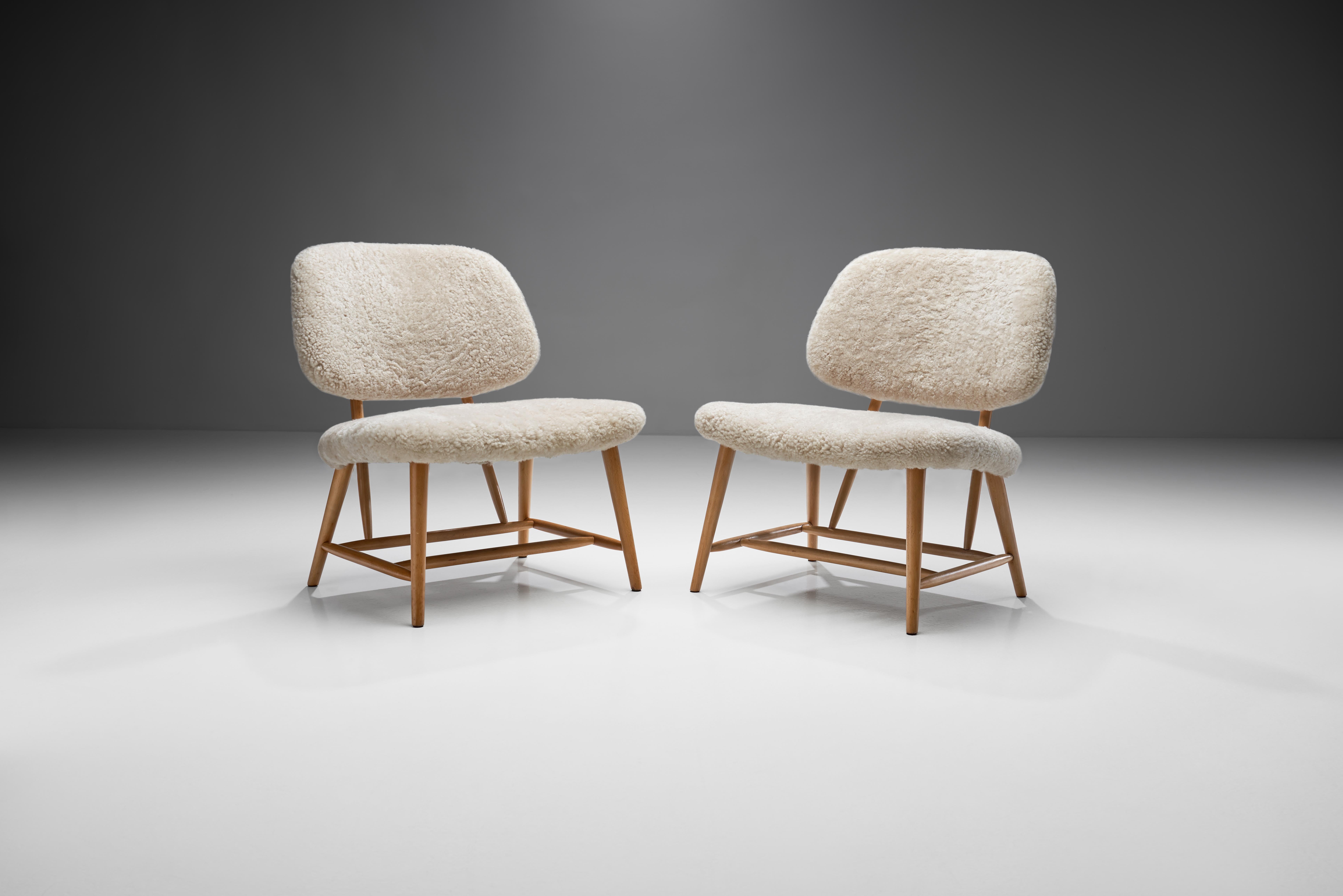 Swedish Pair of “TeVe” Chairs by Alf Svensson for Studio Ljungs Industrier AB, SWE
