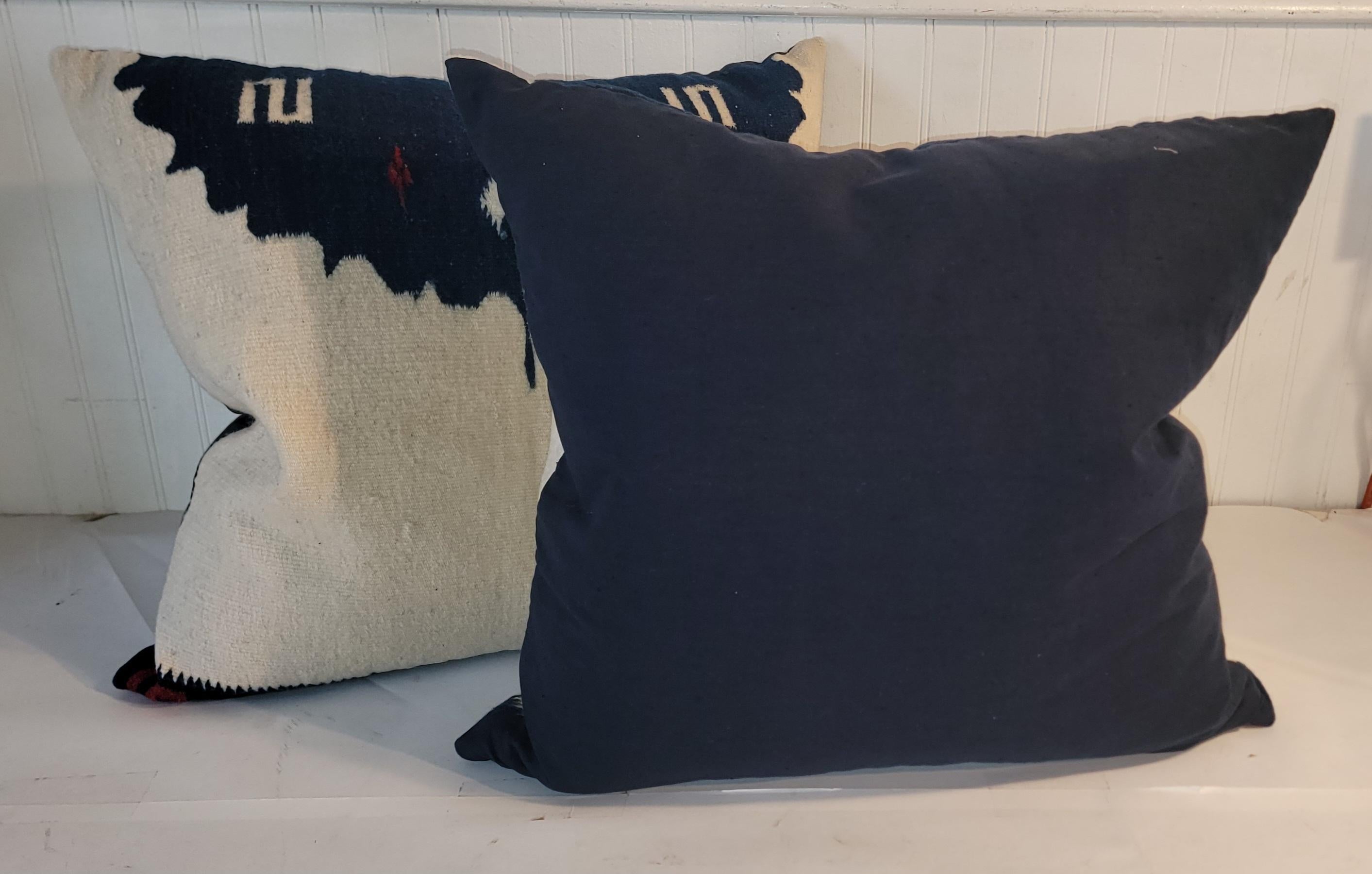 Pair of Texcoco Pillows In Good Condition For Sale In Los Angeles, CA