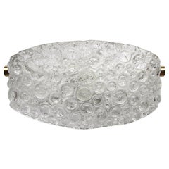 Coppia di lampade da parete a bolla in vetro ghiaccio testurizzato, anni '60