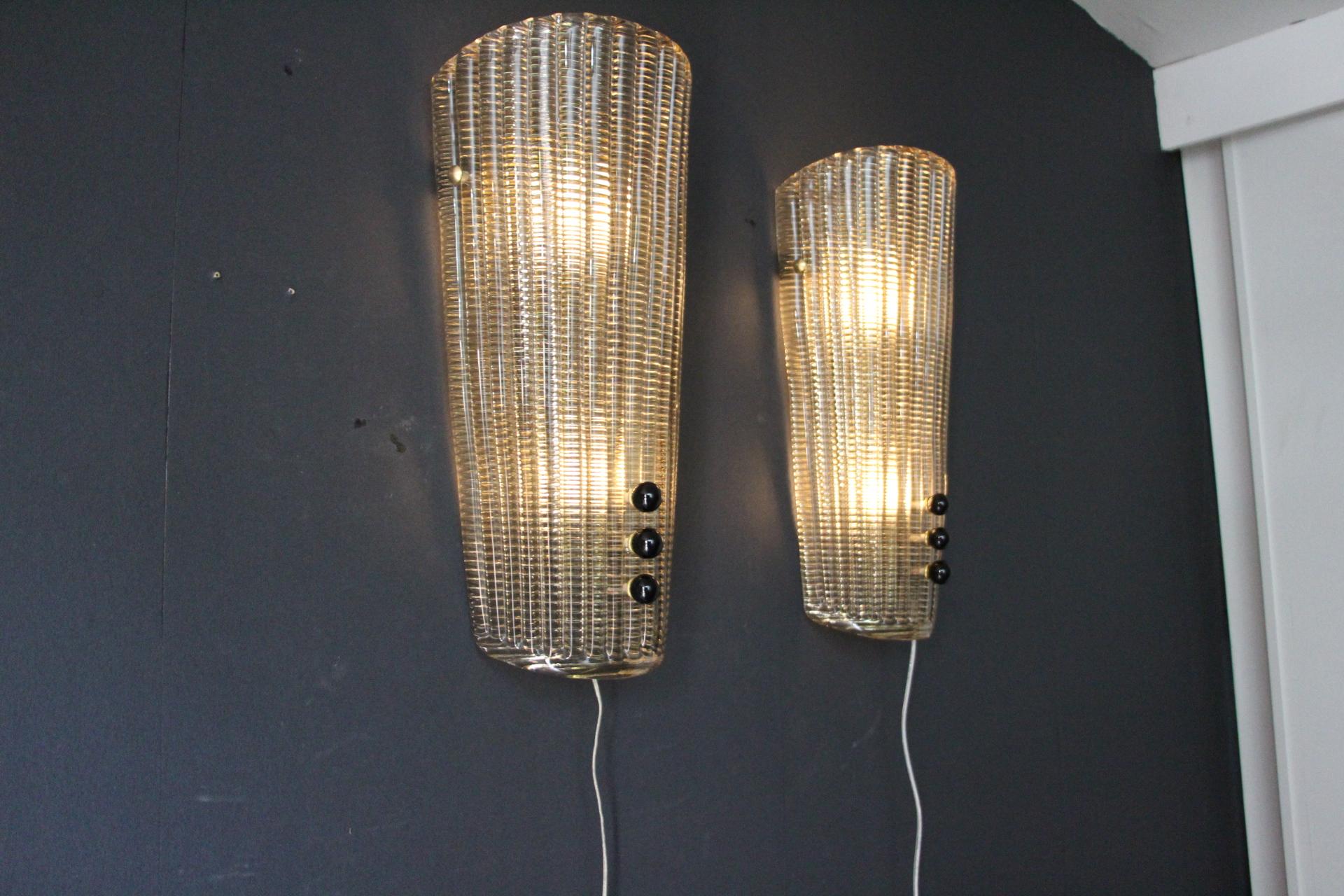 Pair of Textured Smoked Murano Glass Sconces with Little Black Glass Pearls For Sale 10