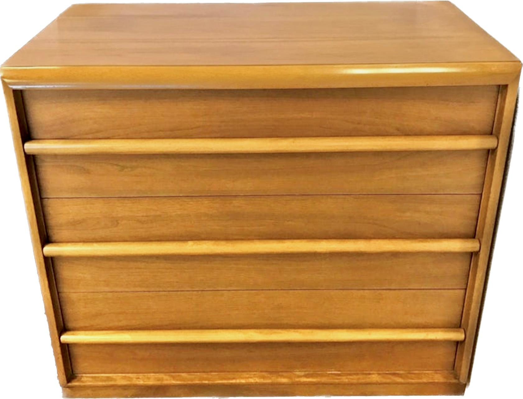 Pair of T.H. Robsjohn-Gibbings for Widdicomb Bedside Tables / Chests For Sale 1