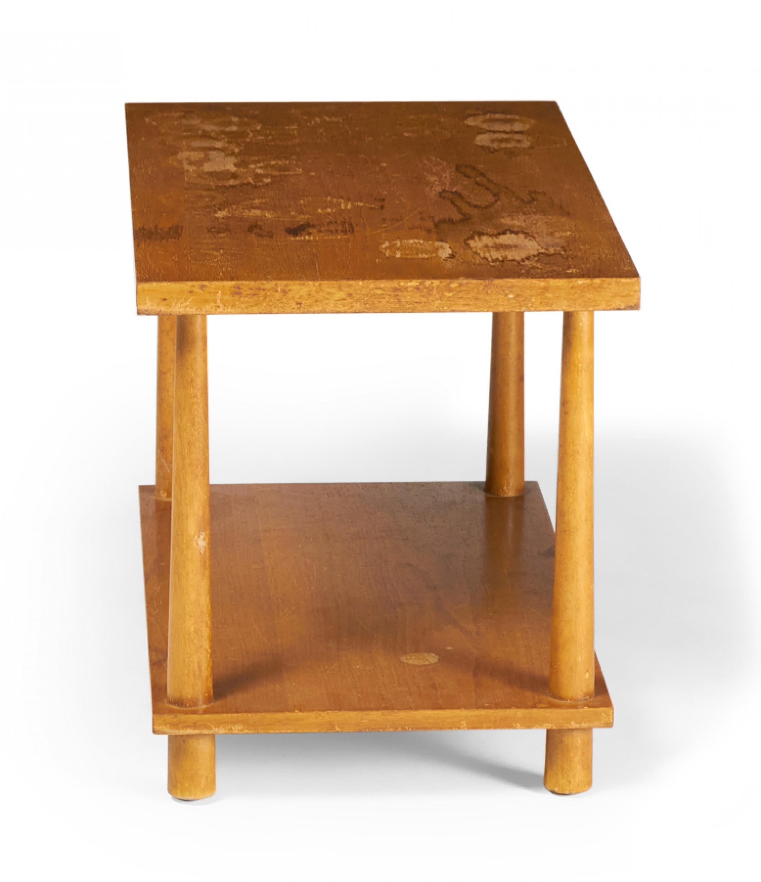 Paire d'AT&T. Robsjohn-Gibbings for Widdicomb Dowel Leg End Tables en vente 3