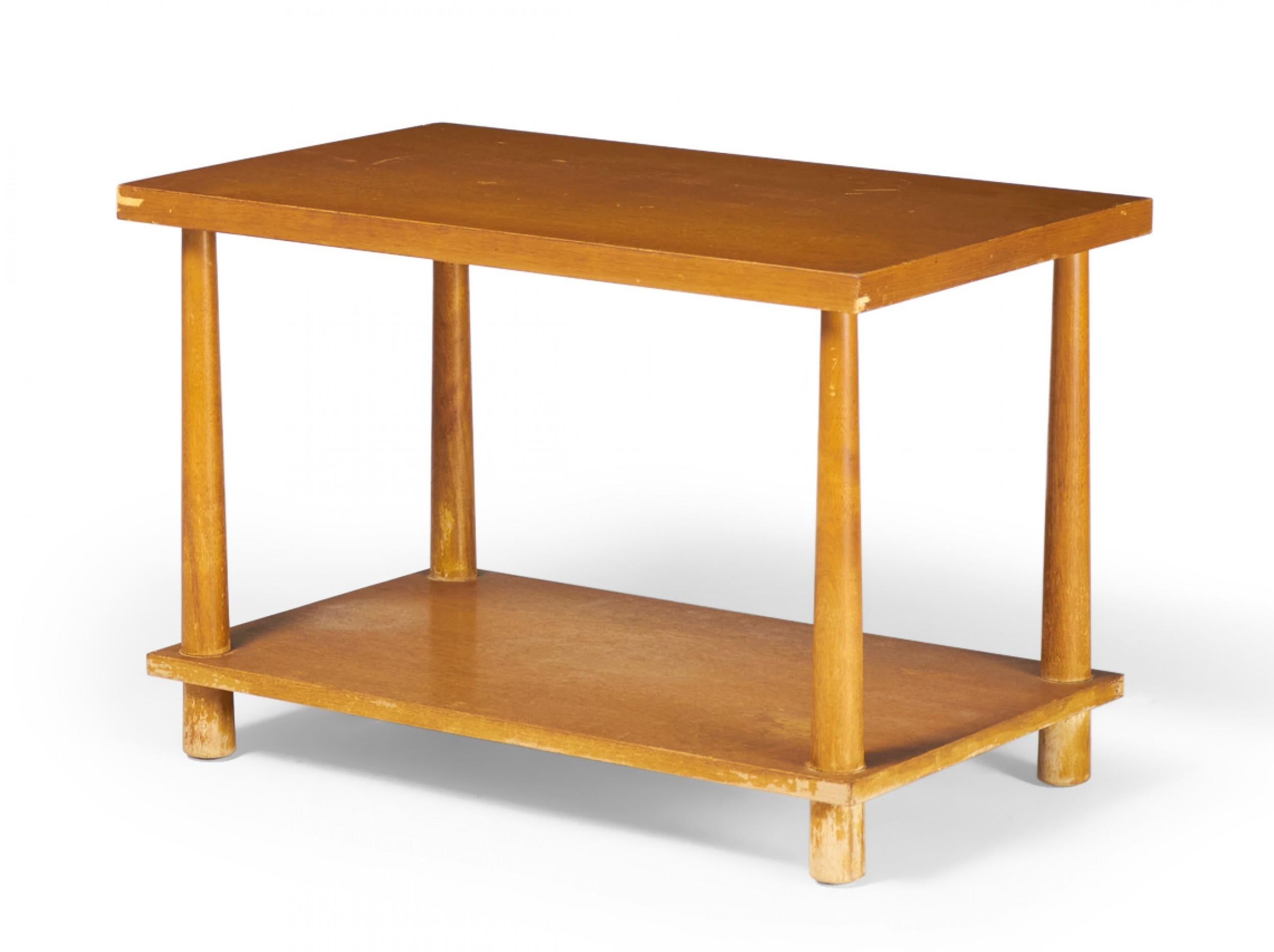 Mid-Century Modern Paire d'AT&T. Robsjohn-Gibbings for Widdicomb Dowel Leg End Tables en vente