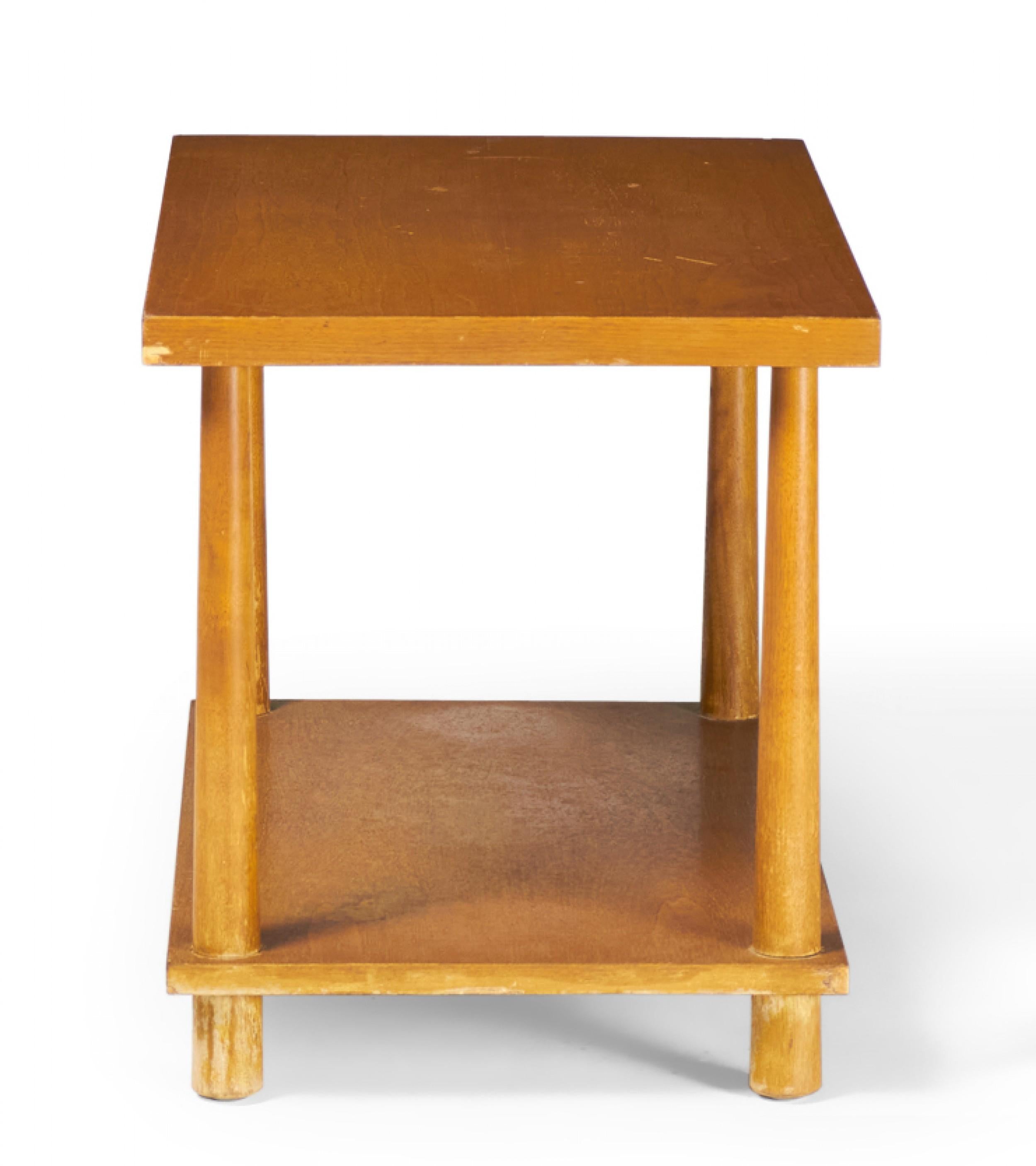 Américain Paire d'AT&T. Robsjohn-Gibbings for Widdicomb Dowel Leg End Tables en vente