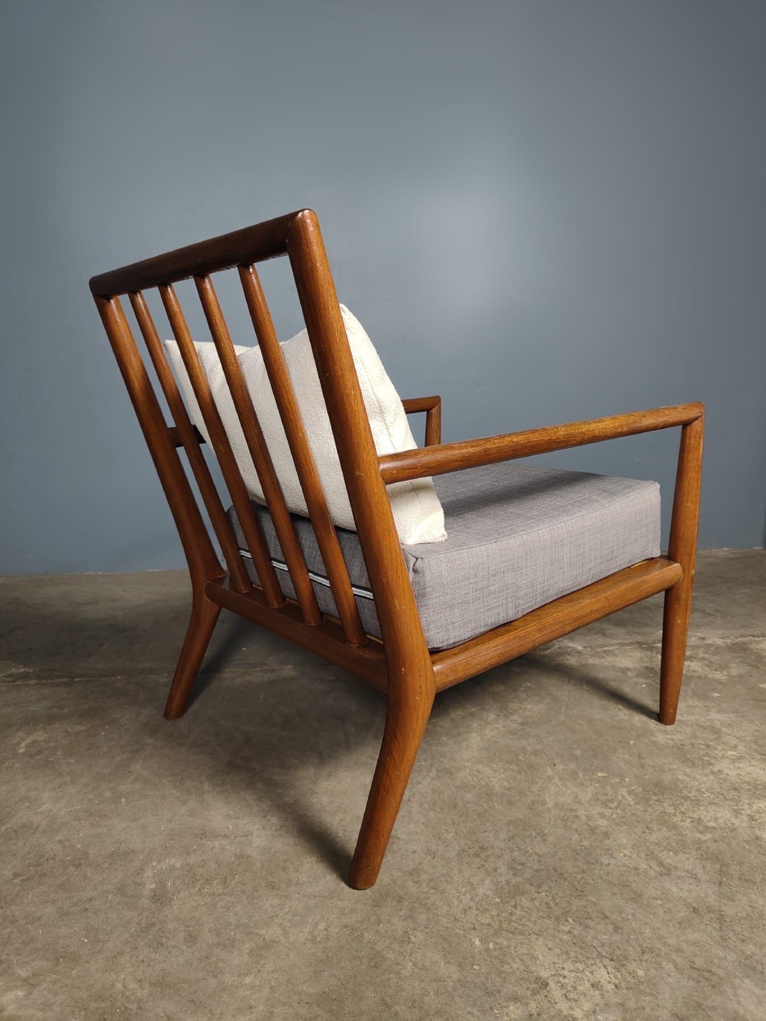 Mid-20th Century Pair Of T.H Robsjohn-Gibbings For Widdicomb Walnut Armchairs Model WWZ For Sale