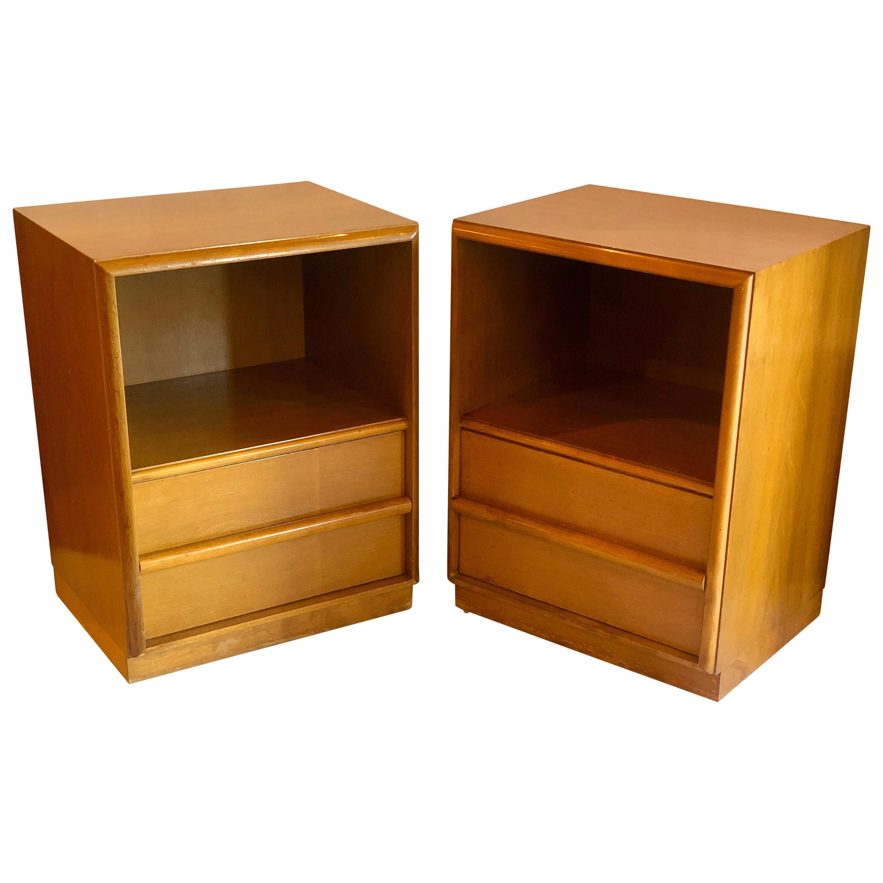 Pair of T.H. Robsjohn-Gibbings Nightstands for Widdicomb Midcentury