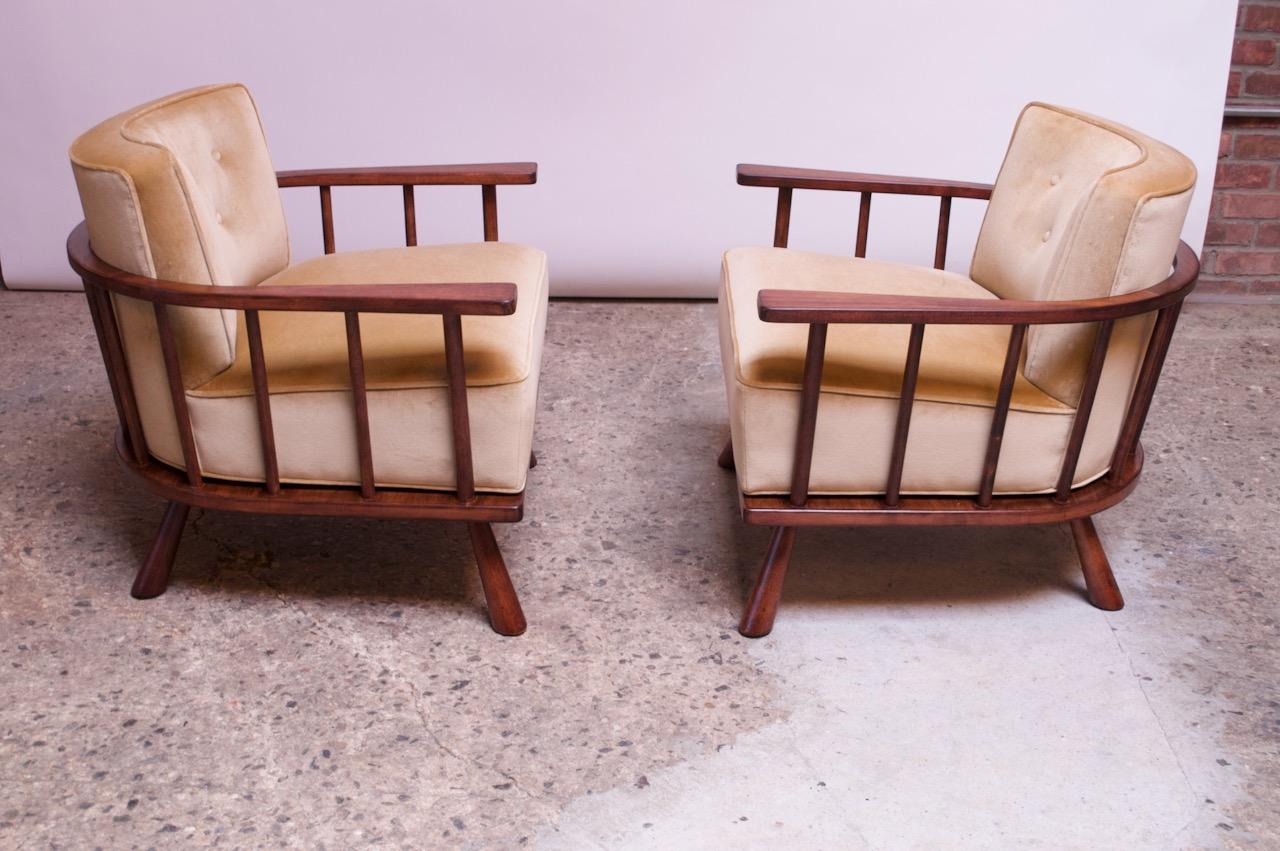 Mid-Century Modern Pair of T.H. Robsjohn-Gibbings Stained Walnut Barrel-Back Lounge Chairs