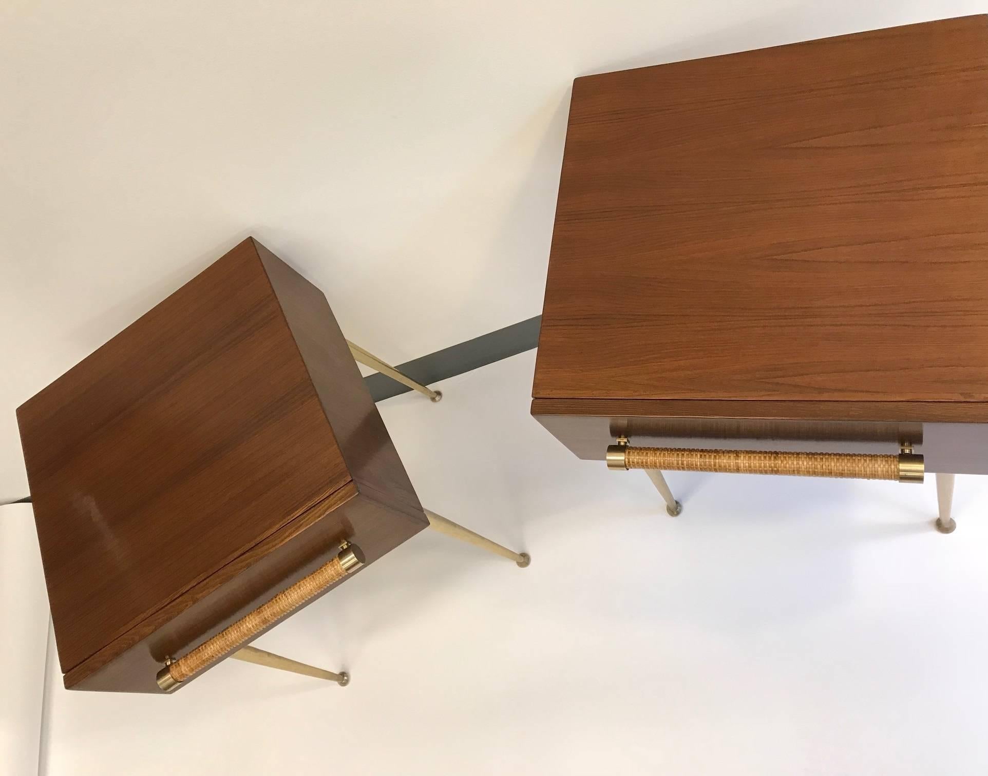 Pair of T.H. Robsjohn-Gibbings for Widdicomb Walnut And Bronze Side Tables For Sale 6