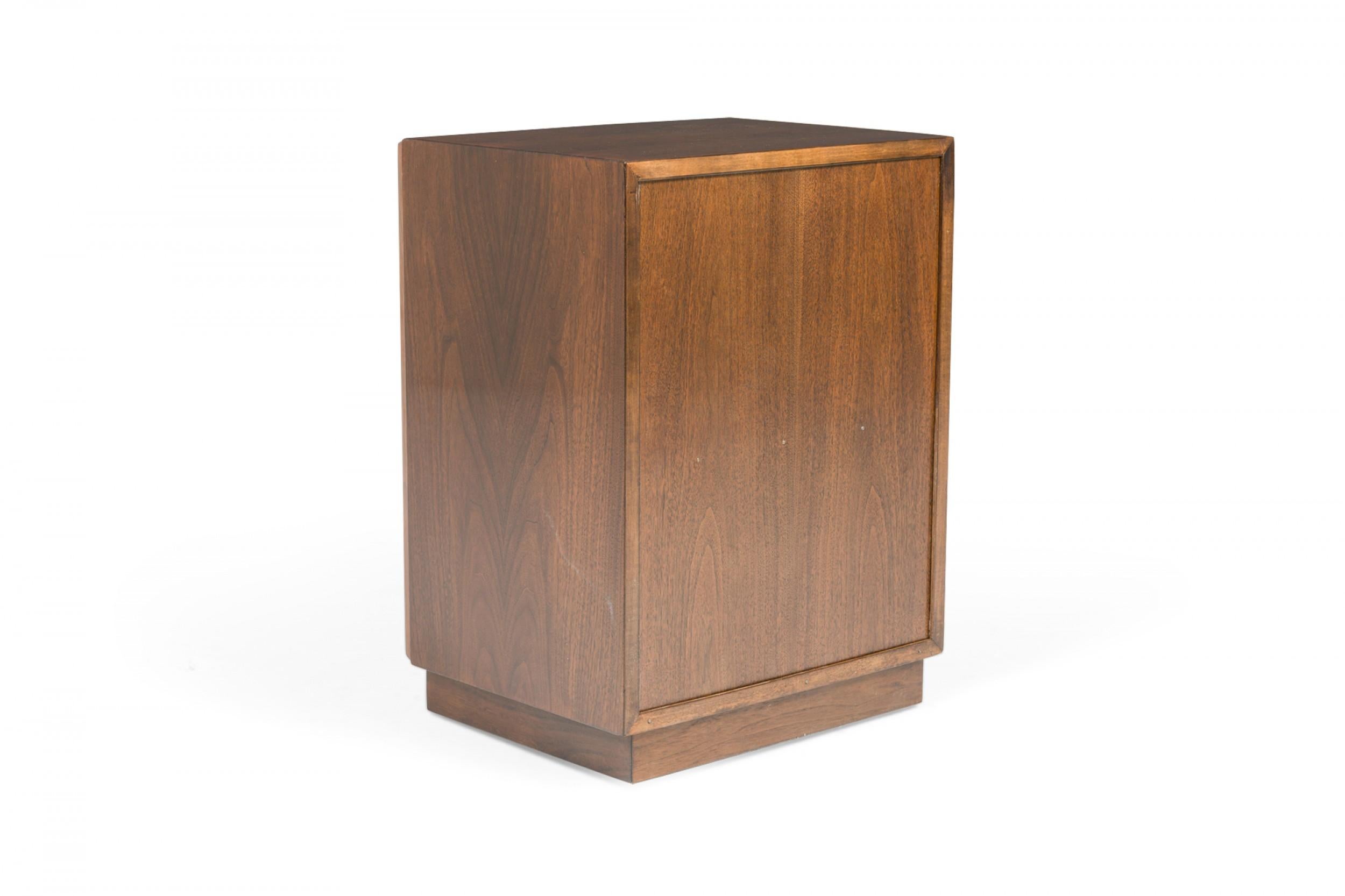 Wood Pair of T.H. Robsjohn-Gibbings Walnut Single Drawer Open Compartment Side  For Sale