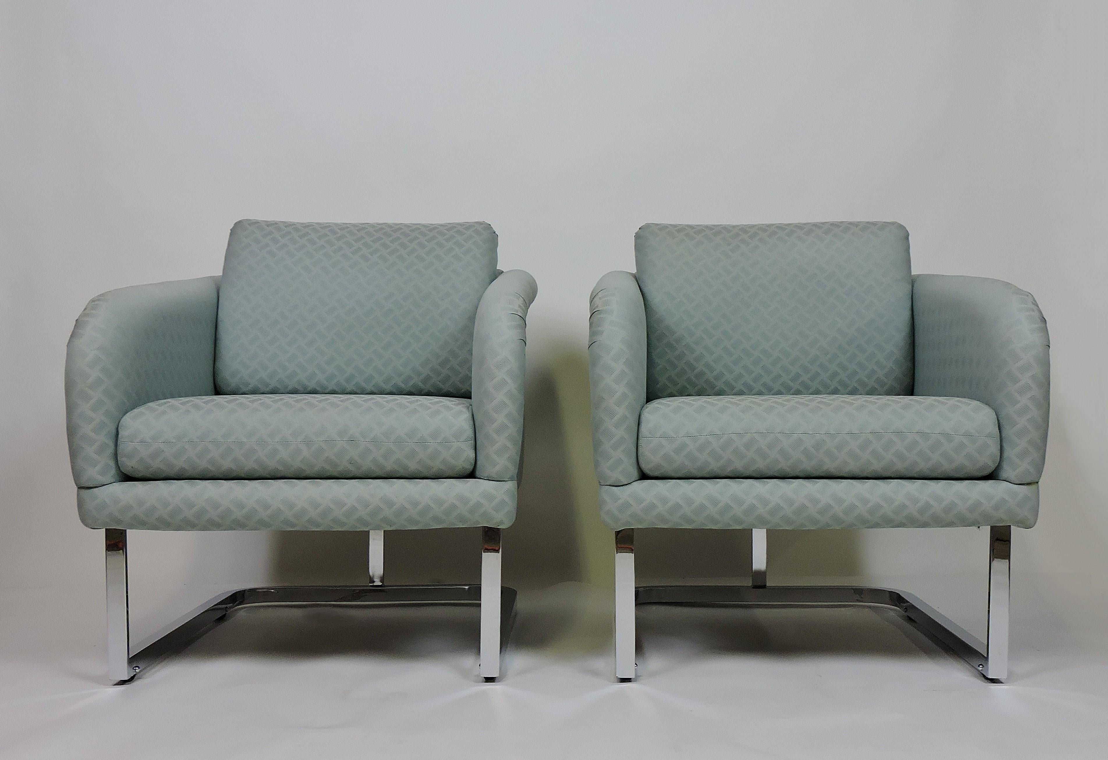 Mid-Century Modern Pair of Thayer Coggin Chrome 1980s Lounge Chairs Milo Baughman Style
