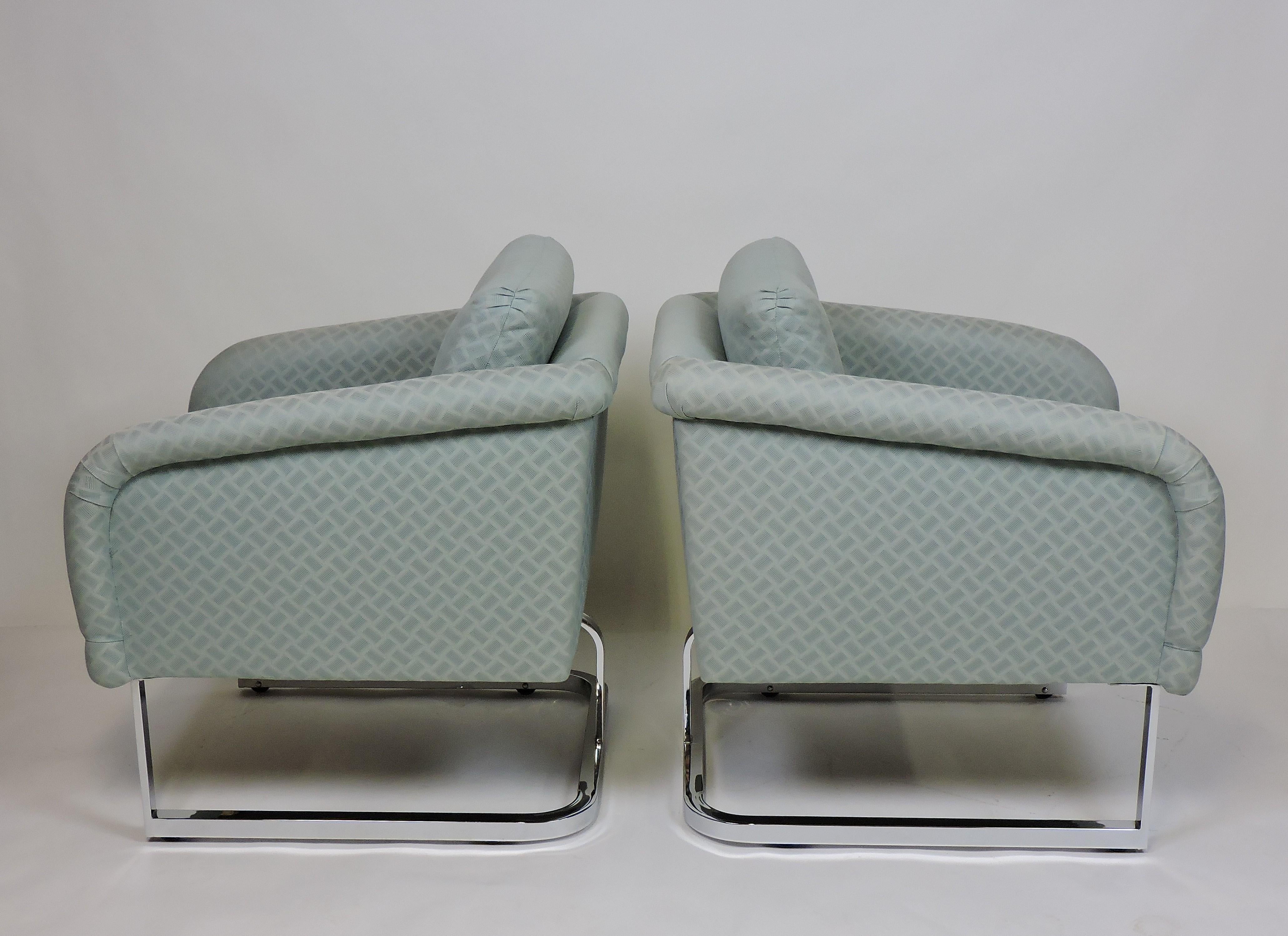 Late 20th Century Pair of Thayer Coggin Chrome 1980s Lounge Chairs Milo Baughman Style
