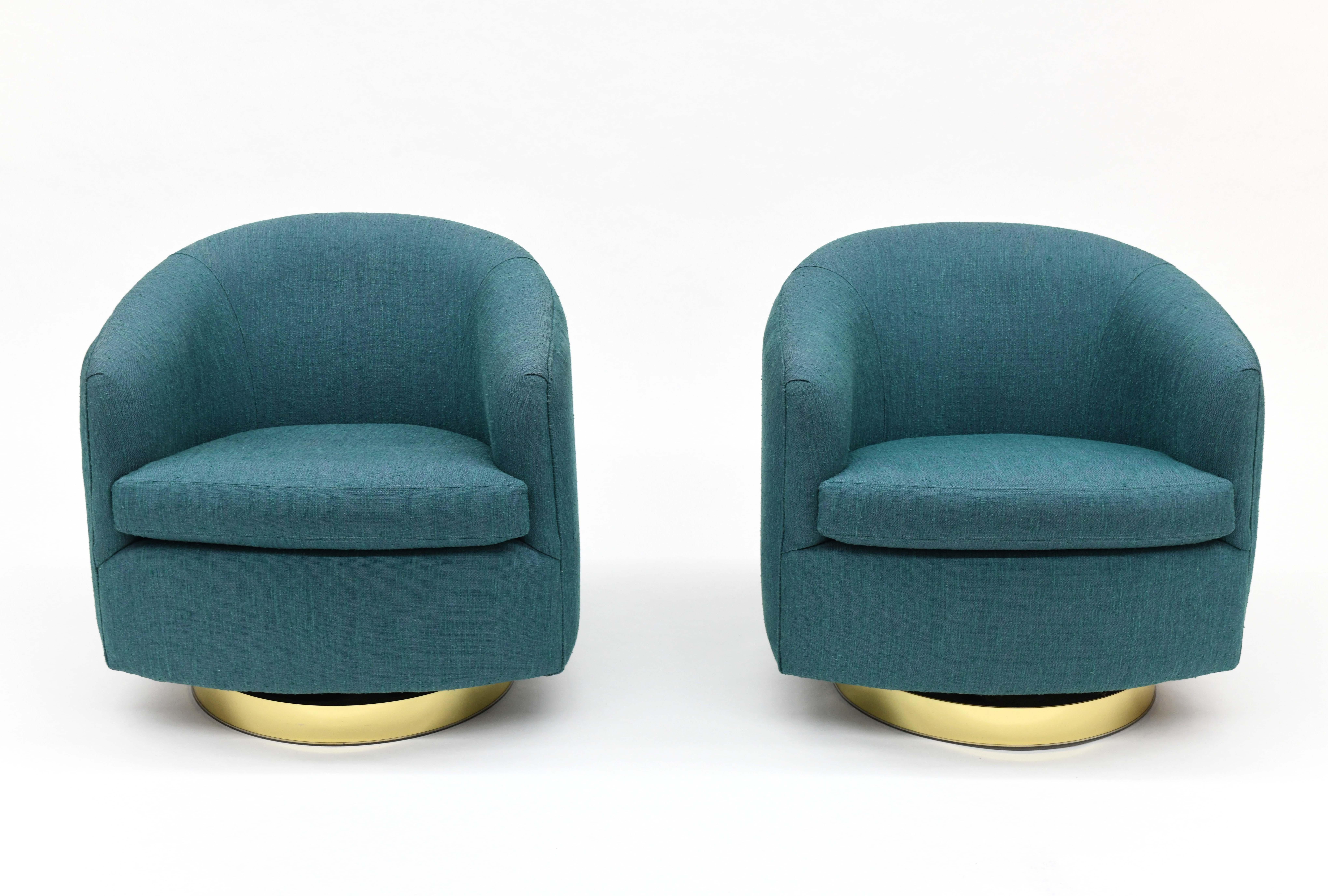 Late 20th Century Pair of Thayer Coggin Swivel Tilt Barrel Lounge Chairs by Milo Baughman