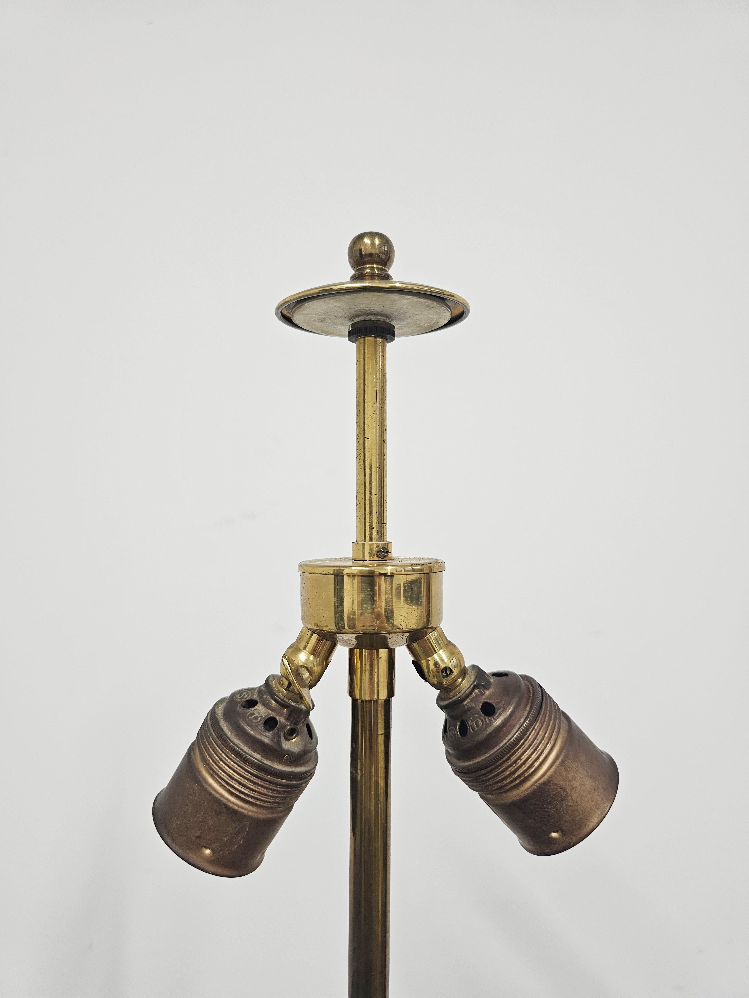 Paire de lampes de table XXL anciennes en onyx et bronze, France, années 1920 en vente 2