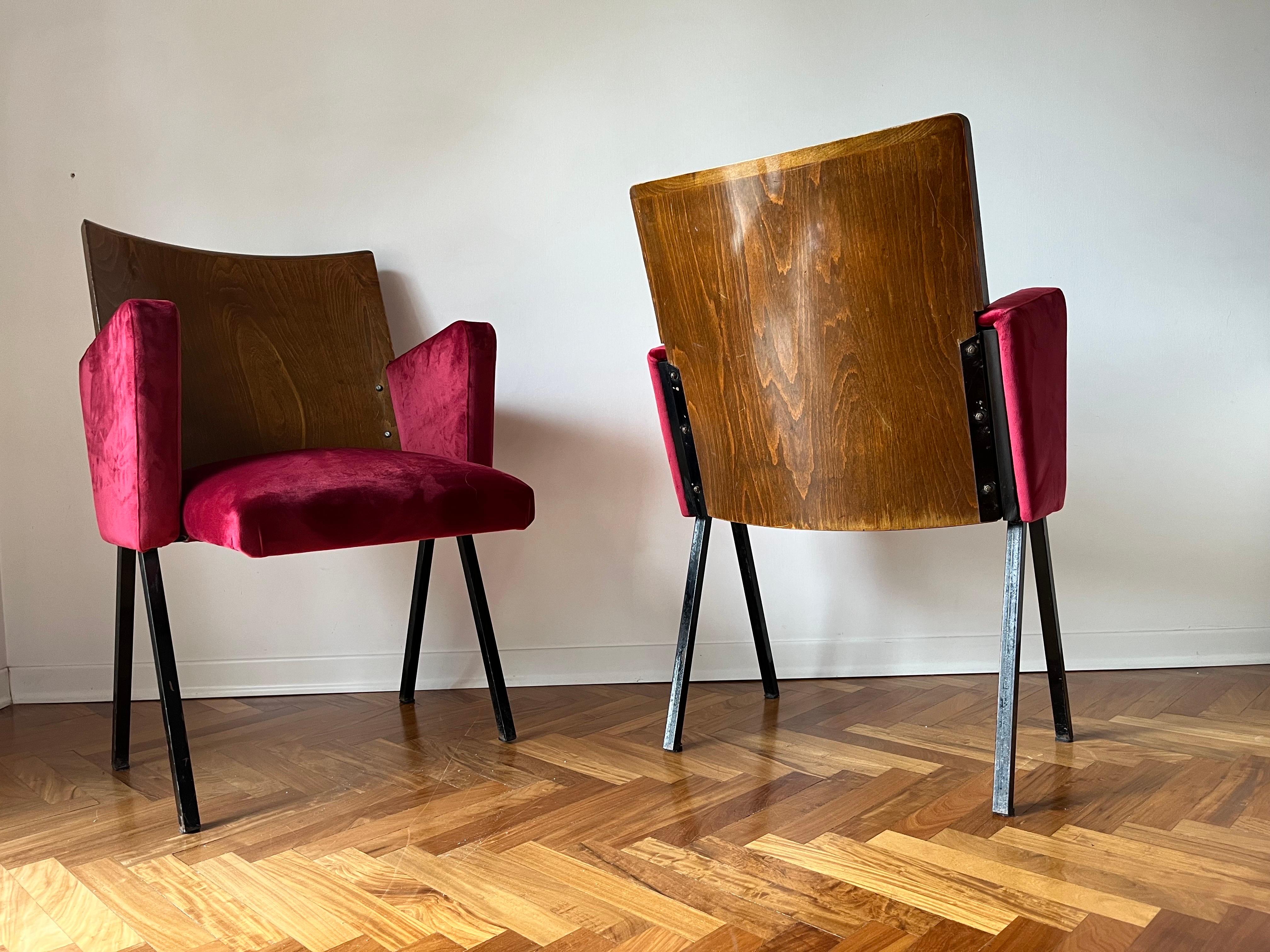 Pair of Theatre Red Chairs, 1950s For Sale 1