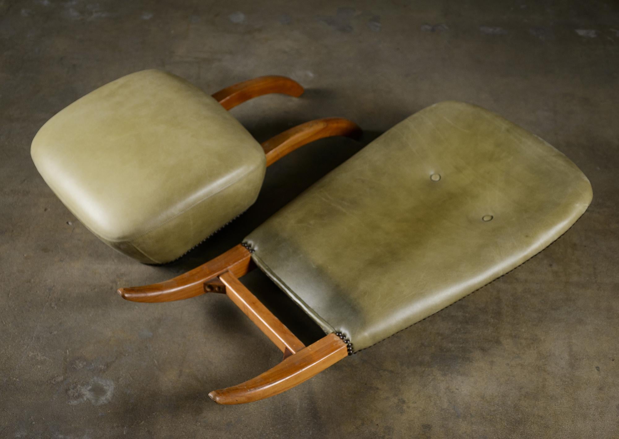 Leather Pair of Theo Ruth 'Congo' Chairs